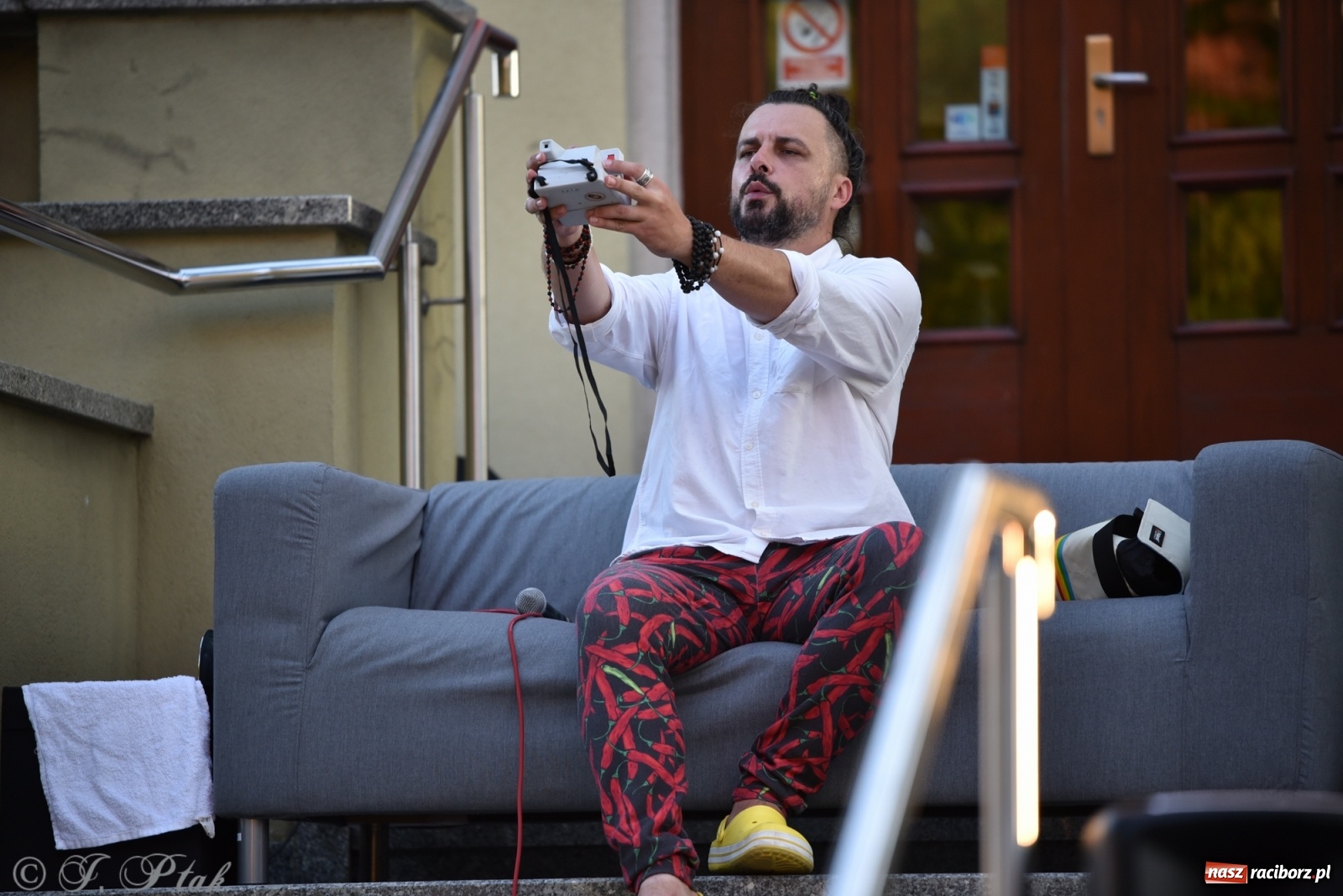 Zdjęcie w galerii na portalu naszraciborz.pl: Teatr na Schodach. Desperackie polowanie na miłość wiadomości z regionu