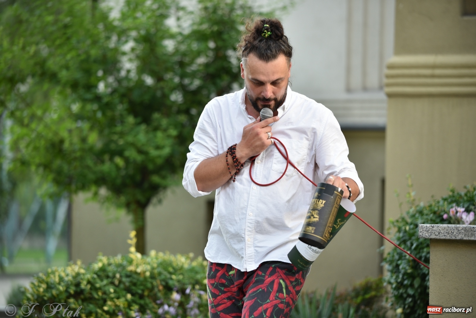 Zdjęcie w galerii na portalu naszraciborz.pl: Teatr na Schodach. Desperackie polowanie na miłość wiadomości z regionu