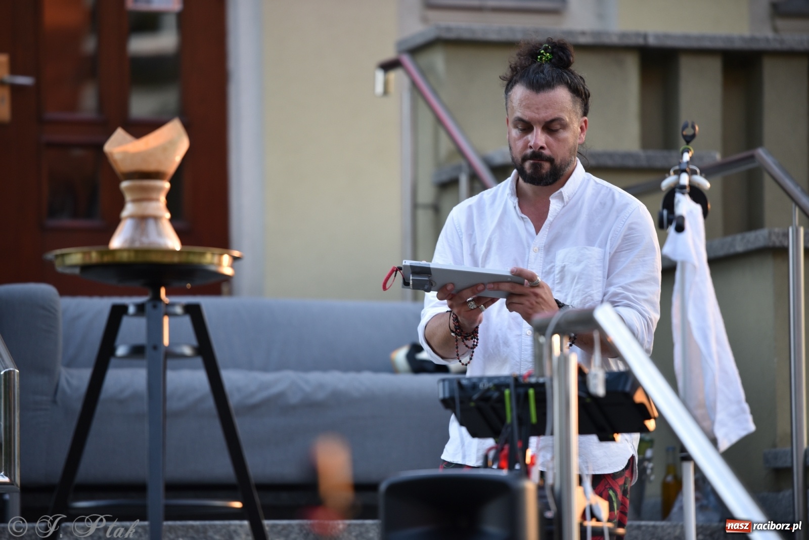 Zdjęcie w galerii na portalu naszraciborz.pl: Teatr na Schodach. Desperackie polowanie na miłość wiadomości z regionu