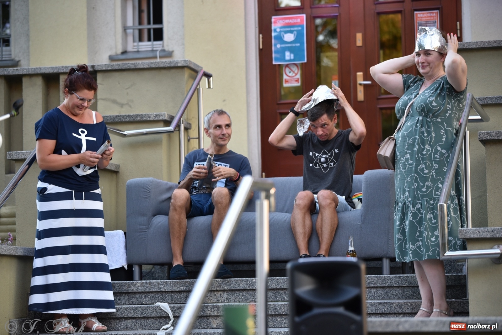 Zdjęcie w galerii na portalu naszraciborz.pl: Teatr na Schodach. Desperackie polowanie na miłość wiadomości z regionu