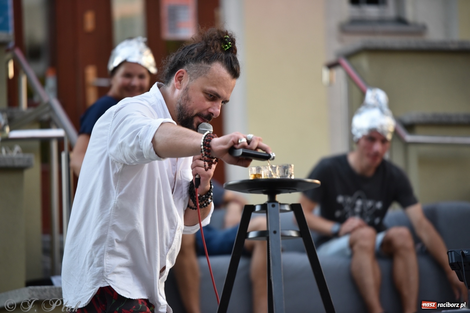 Zdjęcie w galerii na portalu naszraciborz.pl: Teatr na Schodach. Desperackie polowanie na miłość wiadomości z regionu