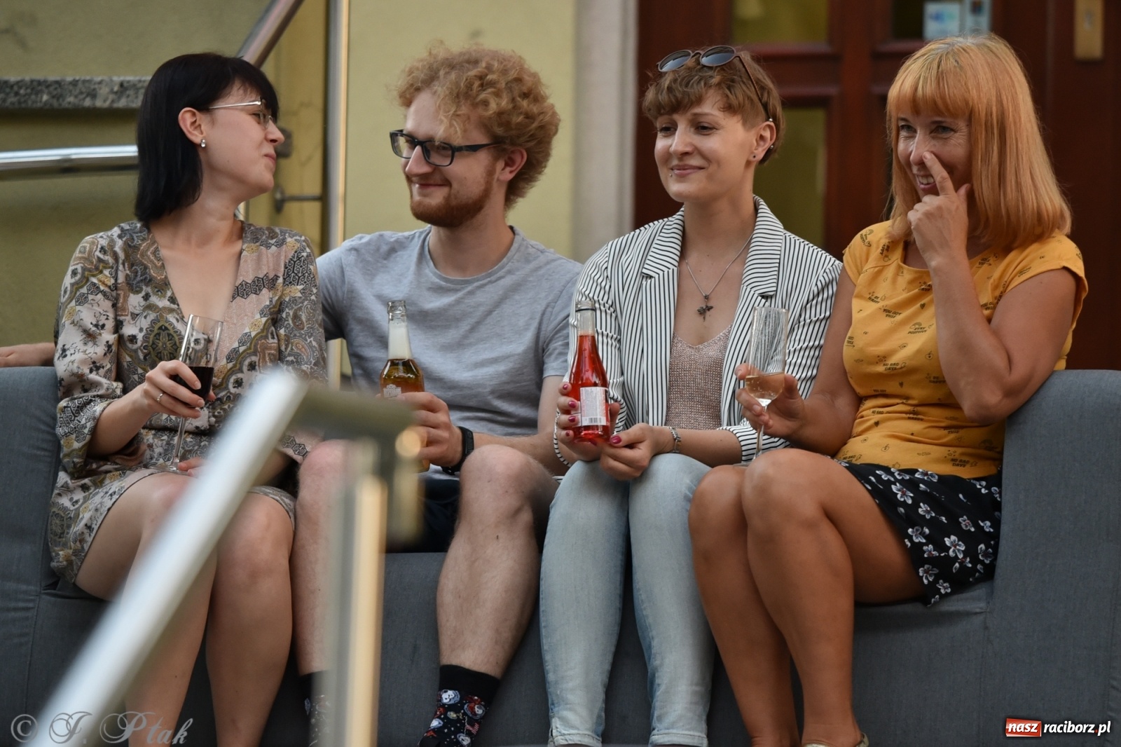 Zdjęcie w galerii na portalu naszraciborz.pl: Teatr na Schodach. Desperackie polowanie na miłość wiadomości z regionu