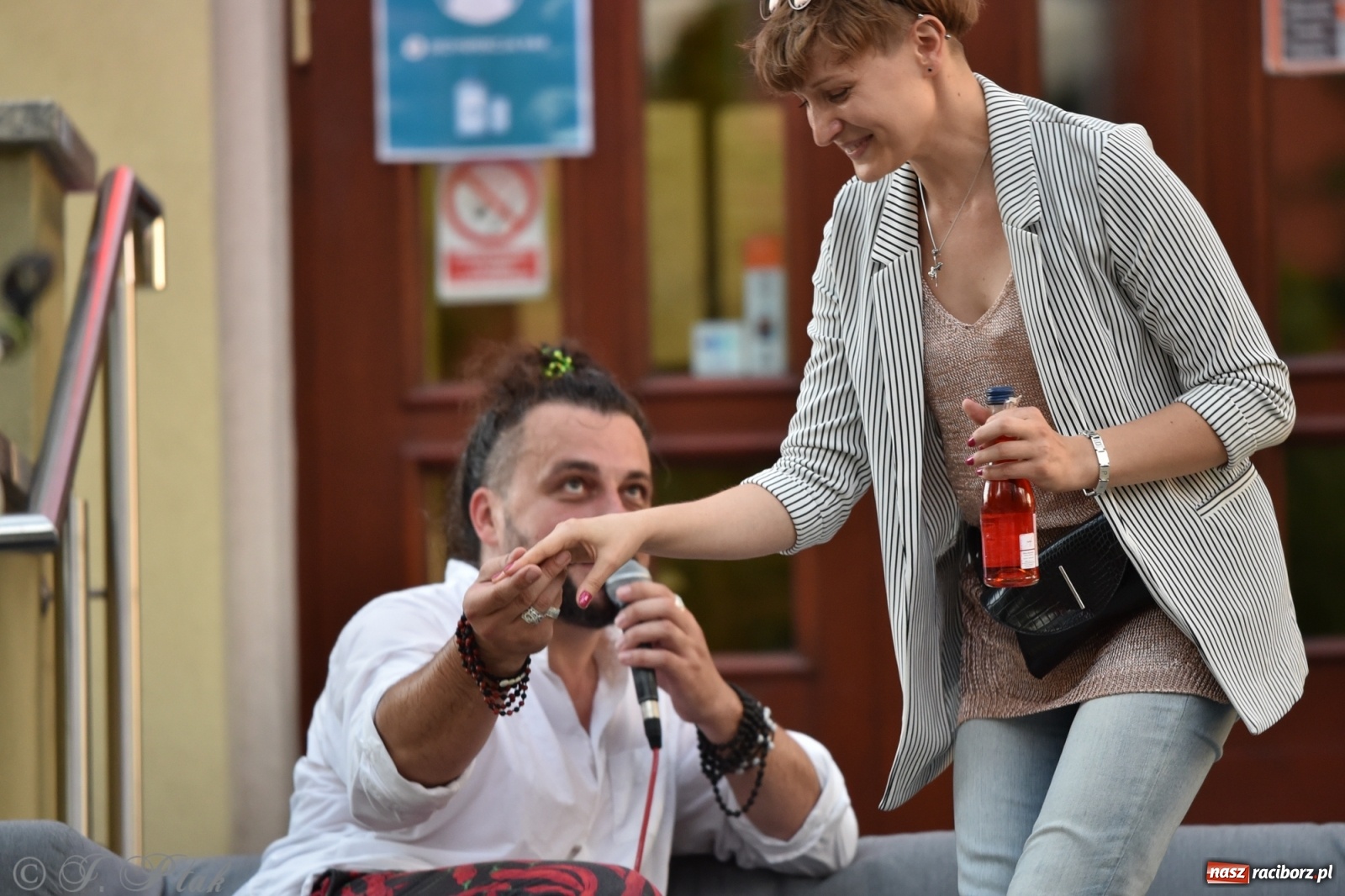 Zdjęcie w galerii na portalu naszraciborz.pl: Teatr na Schodach. Desperackie polowanie na miłość wiadomości z regionu