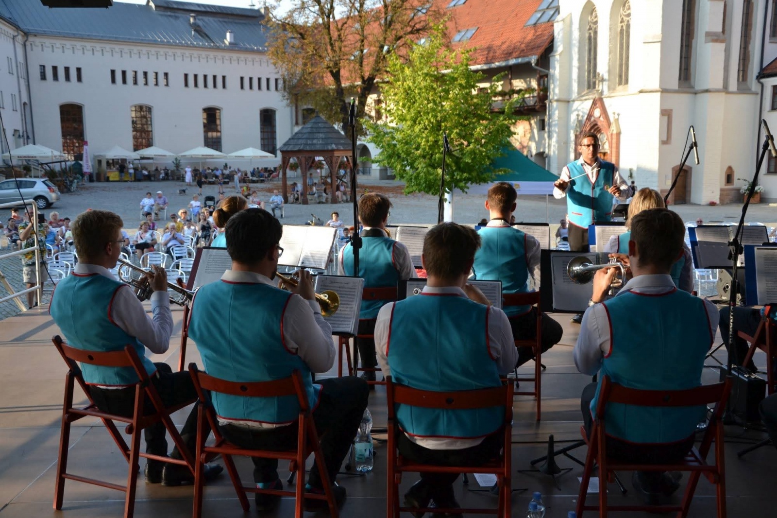 Zdjęcie w galerii na portalu naszraciborz.pl: Orkiestry dęte zagrały na Zamku Piastowskim wiadomości z regionu