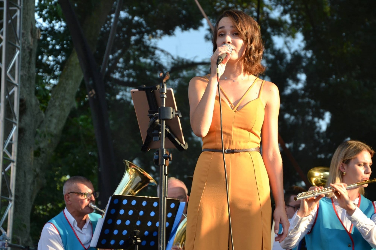 Zdjęcie w galerii na portalu naszraciborz.pl: Orkiestry dęte zagrały na Zamku Piastowskim wiadomości z regionu