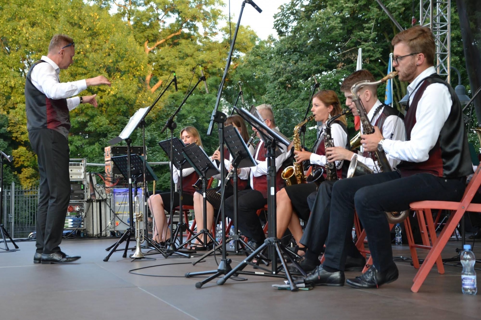 Zdjęcie w galerii na portalu naszraciborz.pl: Orkiestry dęte zagrały na Zamku Piastowskim wiadomości z regionu