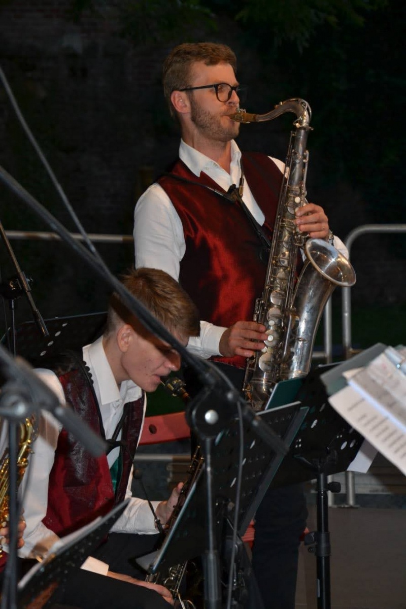 Zdjęcie w galerii na portalu naszraciborz.pl: Orkiestry dęte zagrały na Zamku Piastowskim wiadomości z regionu