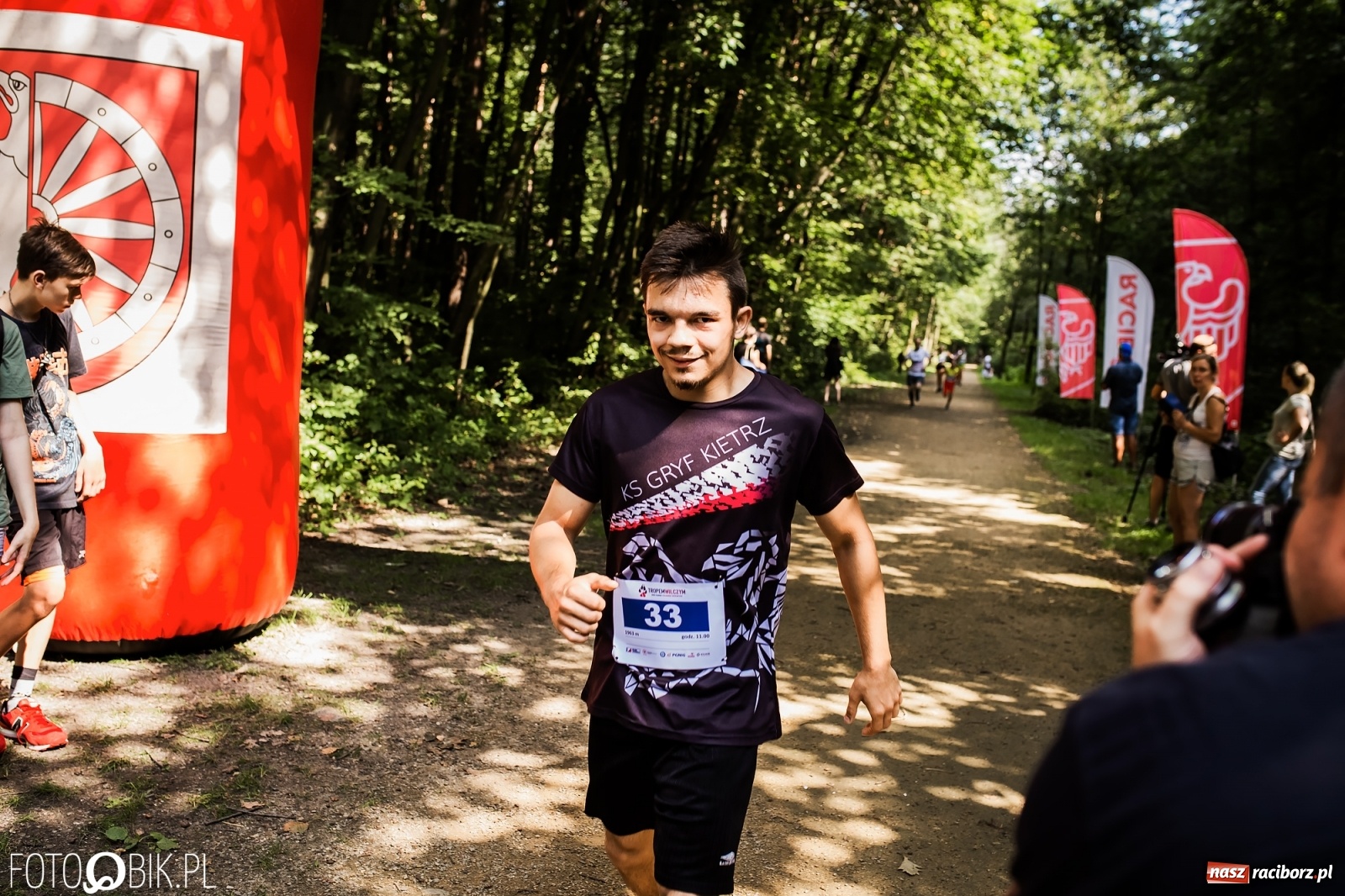 Zdjęcie w galerii na portalu naszraciborz.pl: Raciborski Bieg Tropem Wilczym na Święto Wojska Polskiego [FOTO i WIDEO] wiadomości z regionu