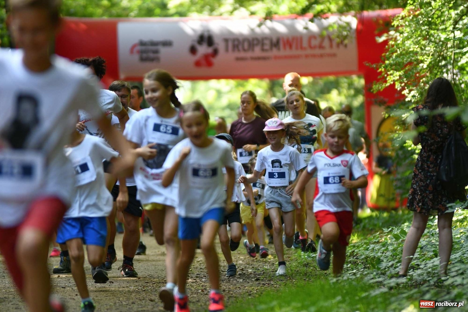Zdjęcie w galerii na portalu naszraciborz.pl: Raciborski Bieg Tropem Wilczym na Święto Wojska Polskiego [FOTO i WIDEO] wiadomości z regionu