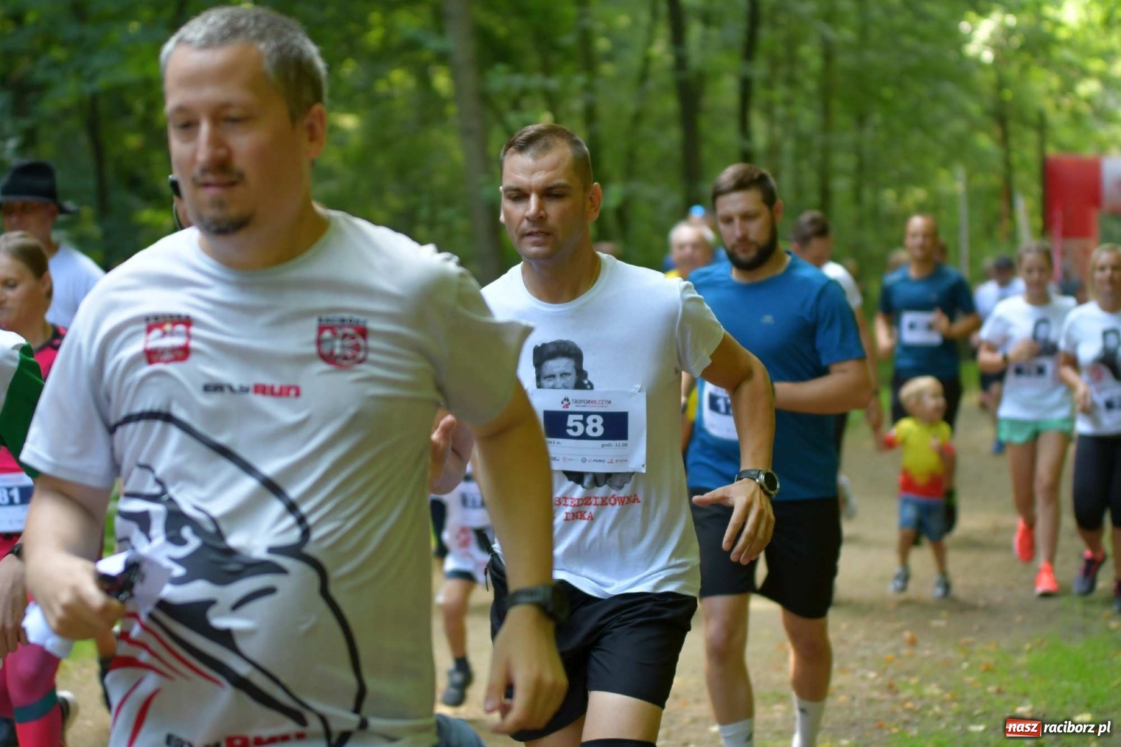 Zdjęcie w galerii na portalu naszraciborz.pl: Raciborski Bieg Tropem Wilczym na Święto Wojska Polskiego [FOTO i WIDEO] wiadomości z regionu