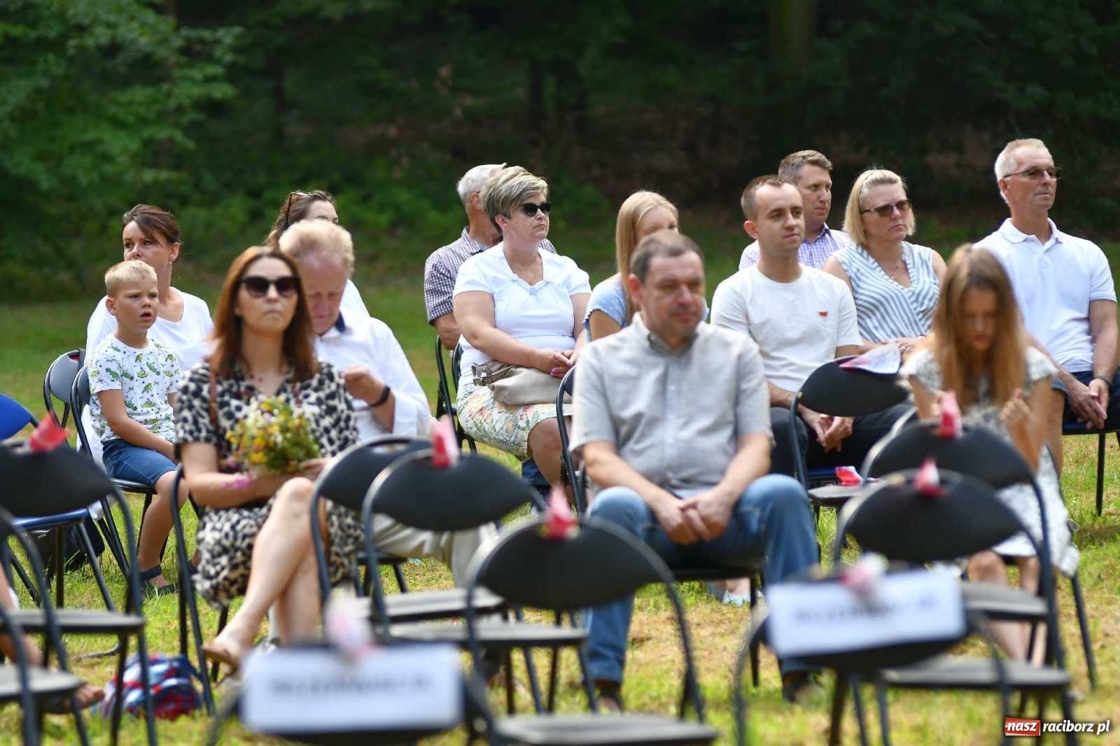 Zdjęcie w galerii na portalu naszraciborz.pl: Zło dobrem zwyciężaj! Msza św. na polanie w lesie Obora wiadomości z regionu