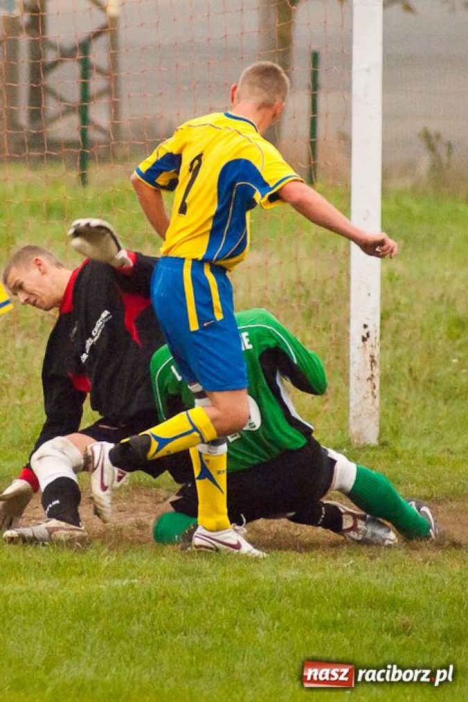 Zdjęcie w galerii na portalu naszraciborz.pl: Derby Raciborza dla Brzezia wiadomości z regionu