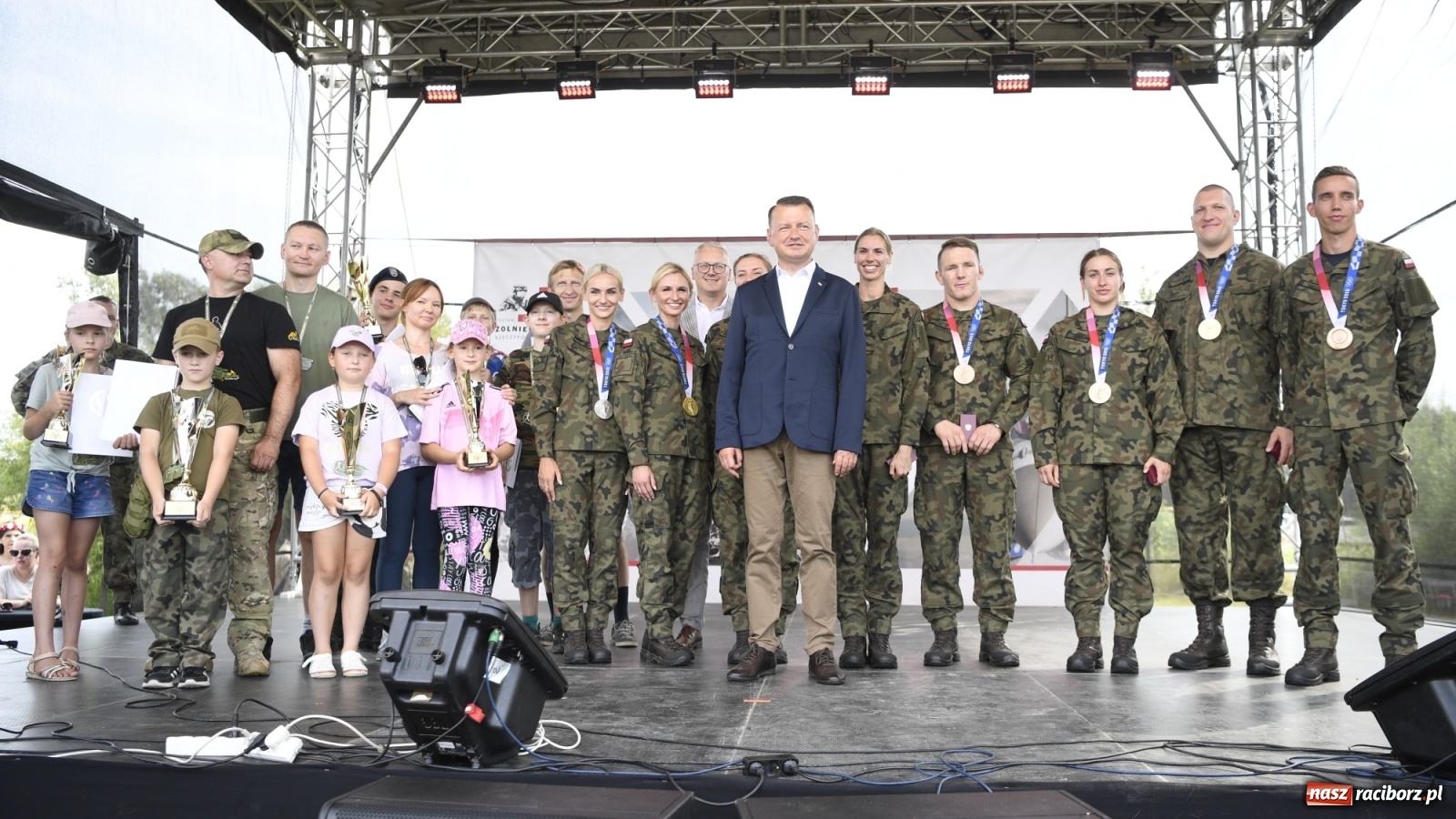Zdjęcie w galerii na portalu naszraciborz.pl: Justyna Święty-Ersetic w polskiej armii [FOTO i WIDEO] wiadomości z regionu