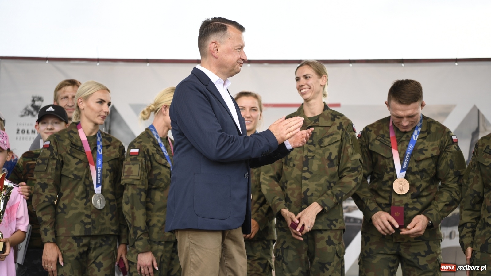 Zdjęcie w galerii na portalu naszraciborz.pl: Justyna Święty-Ersetic w polskiej armii [FOTO i WIDEO] wiadomości z regionu