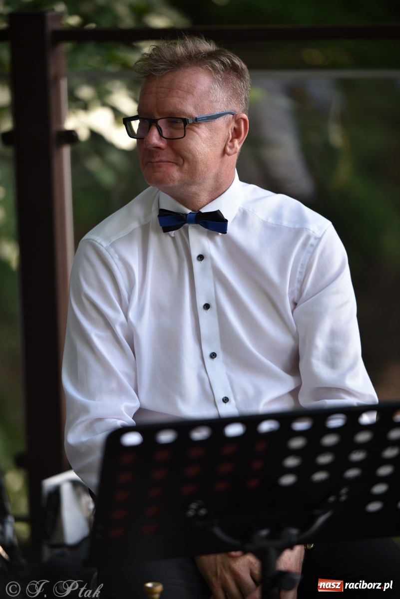 Zdjęcie w galerii na portalu naszraciborz.pl: Polskie melodie wypełniły Zaczarowany ogród wiadomości z regionu