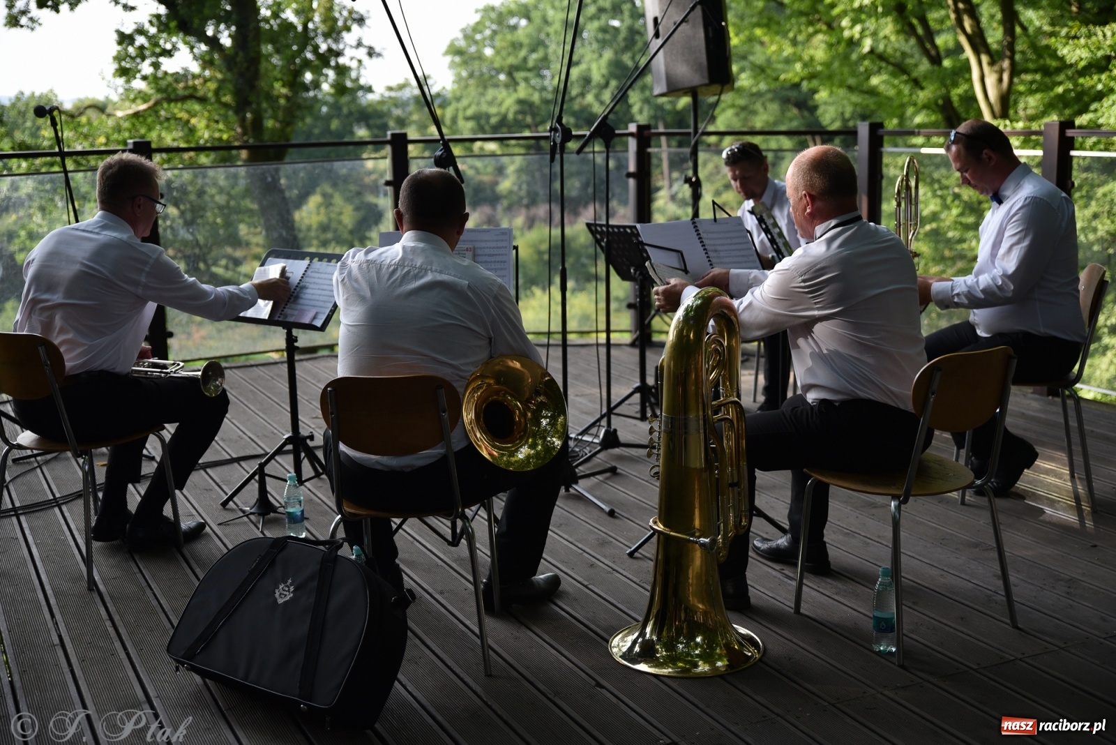 Zdjęcie w galerii na portalu naszraciborz.pl: Polskie melodie wypełniły Zaczarowany ogród wiadomości z regionu