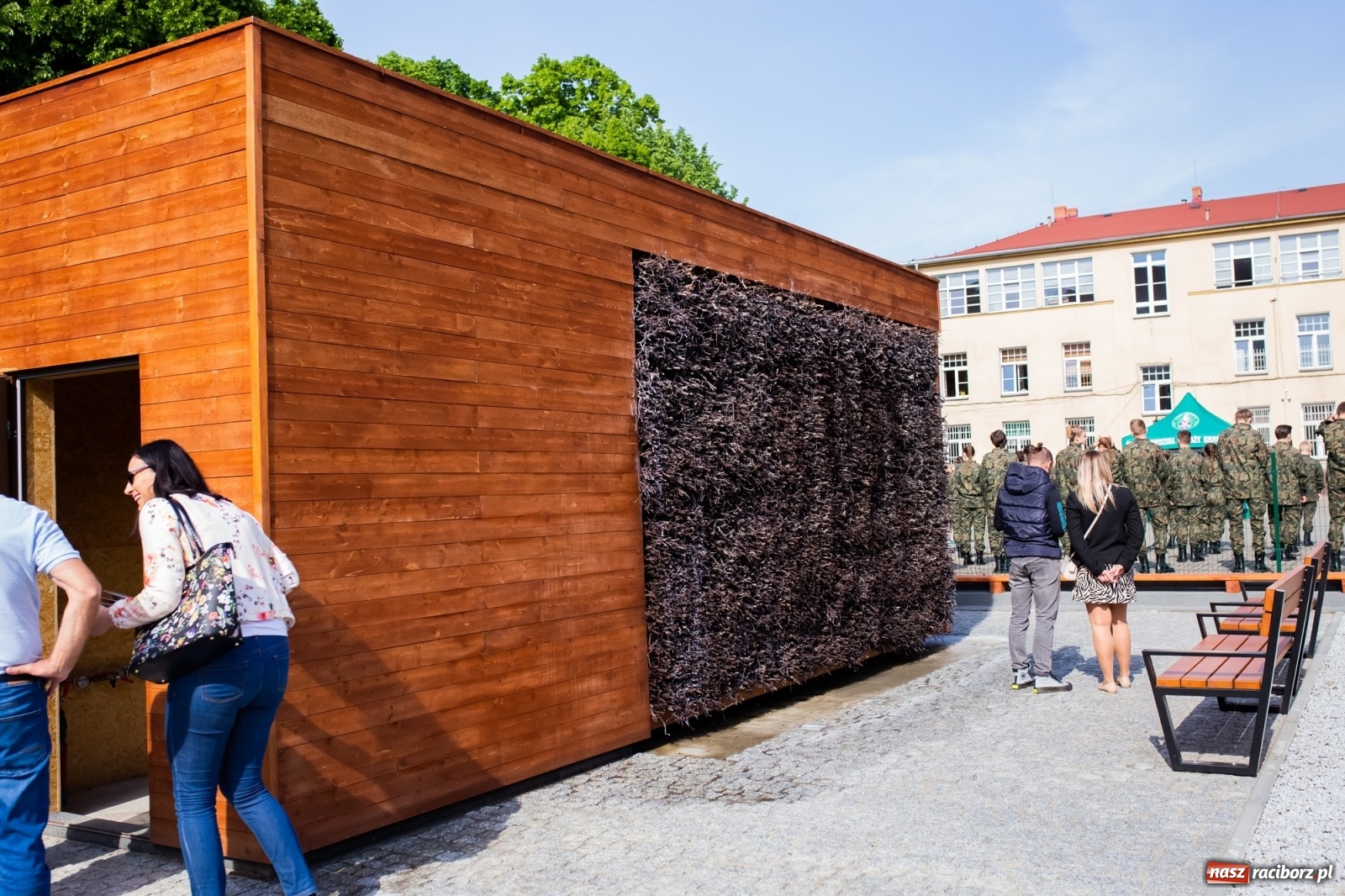 Zdjęcie w galerii na portalu naszraciborz.pl: Miasto chce dołożyć do utrzymania tężni przy ZSOMS. Kiedy obiekt jest dostępny? wiadomości z regionu