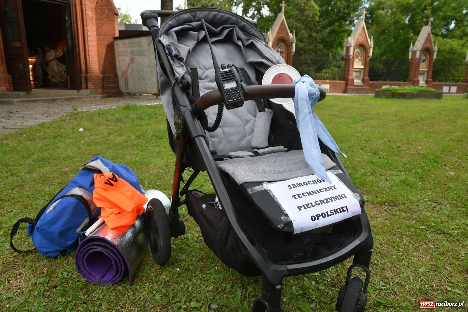 Zdjęcie w galerii na portalu naszraciborz.pl: Z Raciborza wyruszyła pielgrzymka na Jasną Górę [FOTO i WIDEO] wiadomości z regionu