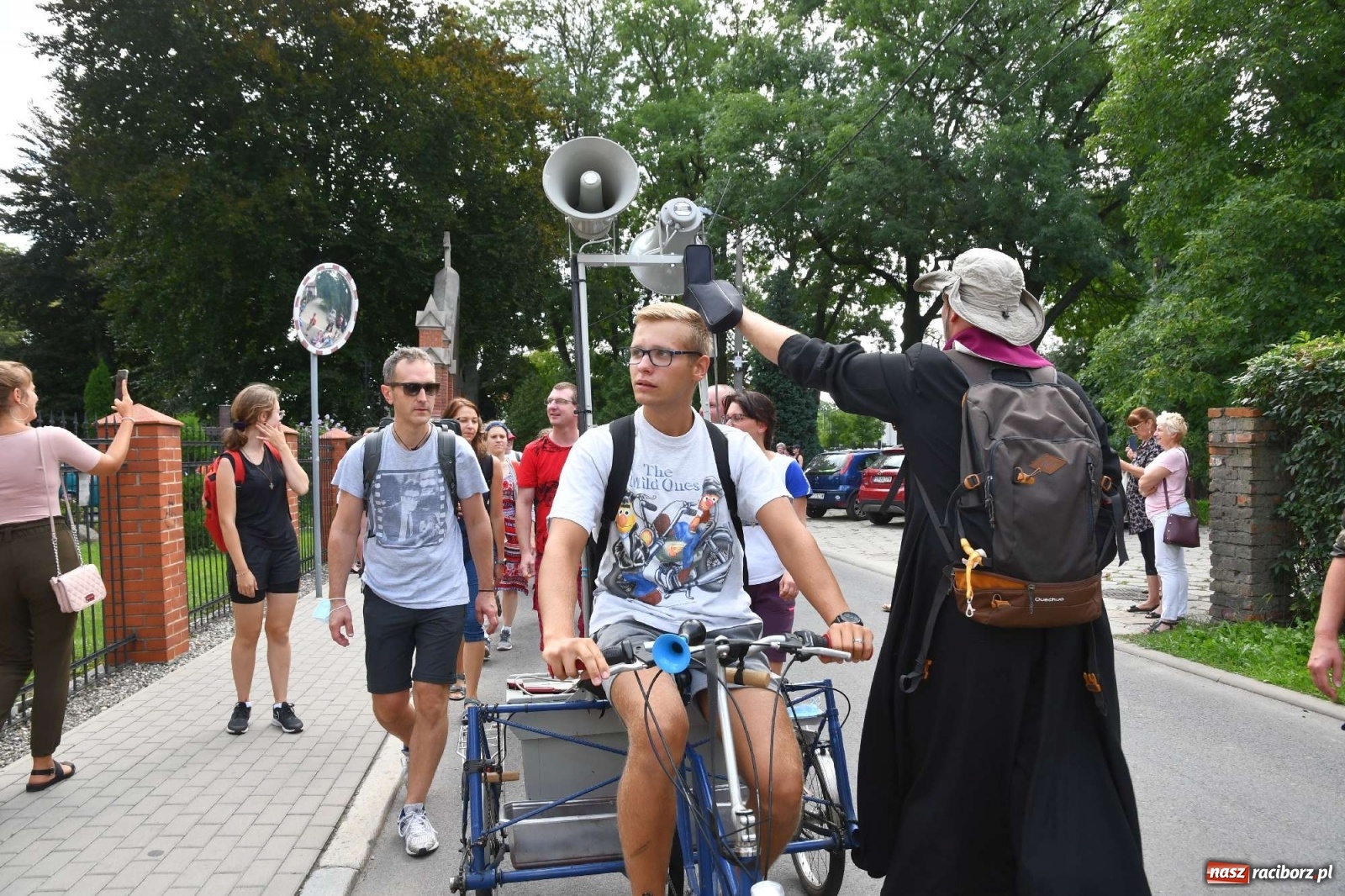 Zdjęcie w galerii na portalu naszraciborz.pl: Z Raciborza wyruszyła pielgrzymka na Jasną Górę [FOTO i WIDEO] wiadomości z regionu