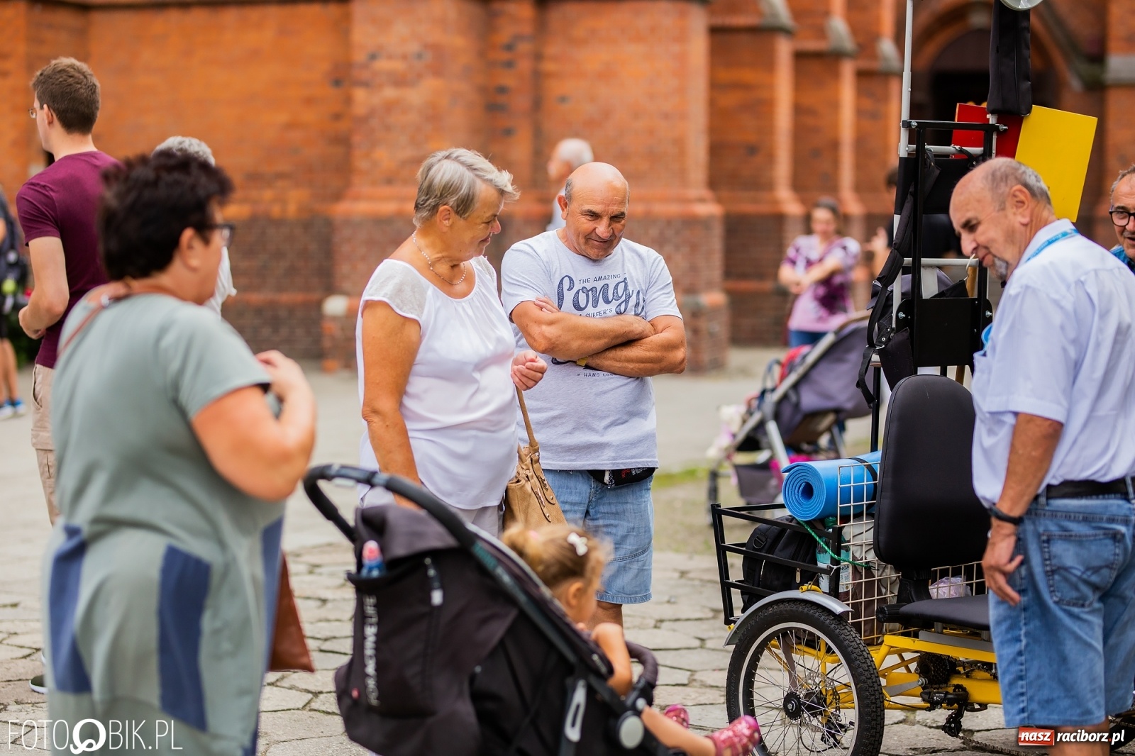 Zdjęcie w galerii na portalu naszraciborz.pl: Z Raciborza wyruszyła pielgrzymka na Jasną Górę [FOTO i WIDEO] wiadomości z regionu