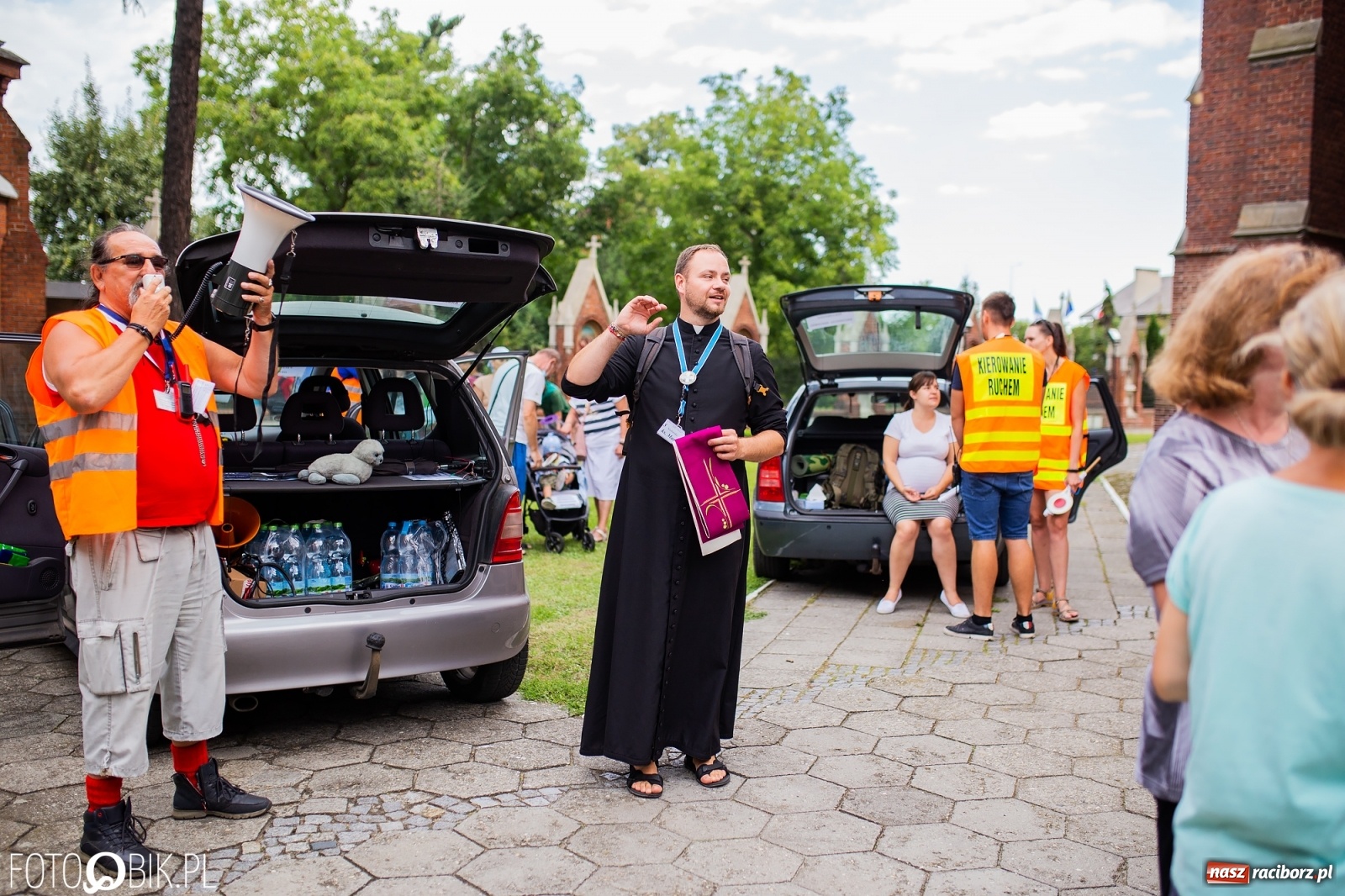 Zdjęcie w galerii na portalu naszraciborz.pl: Z Raciborza wyruszyła pielgrzymka na Jasną Górę [FOTO i WIDEO] wiadomości z regionu
