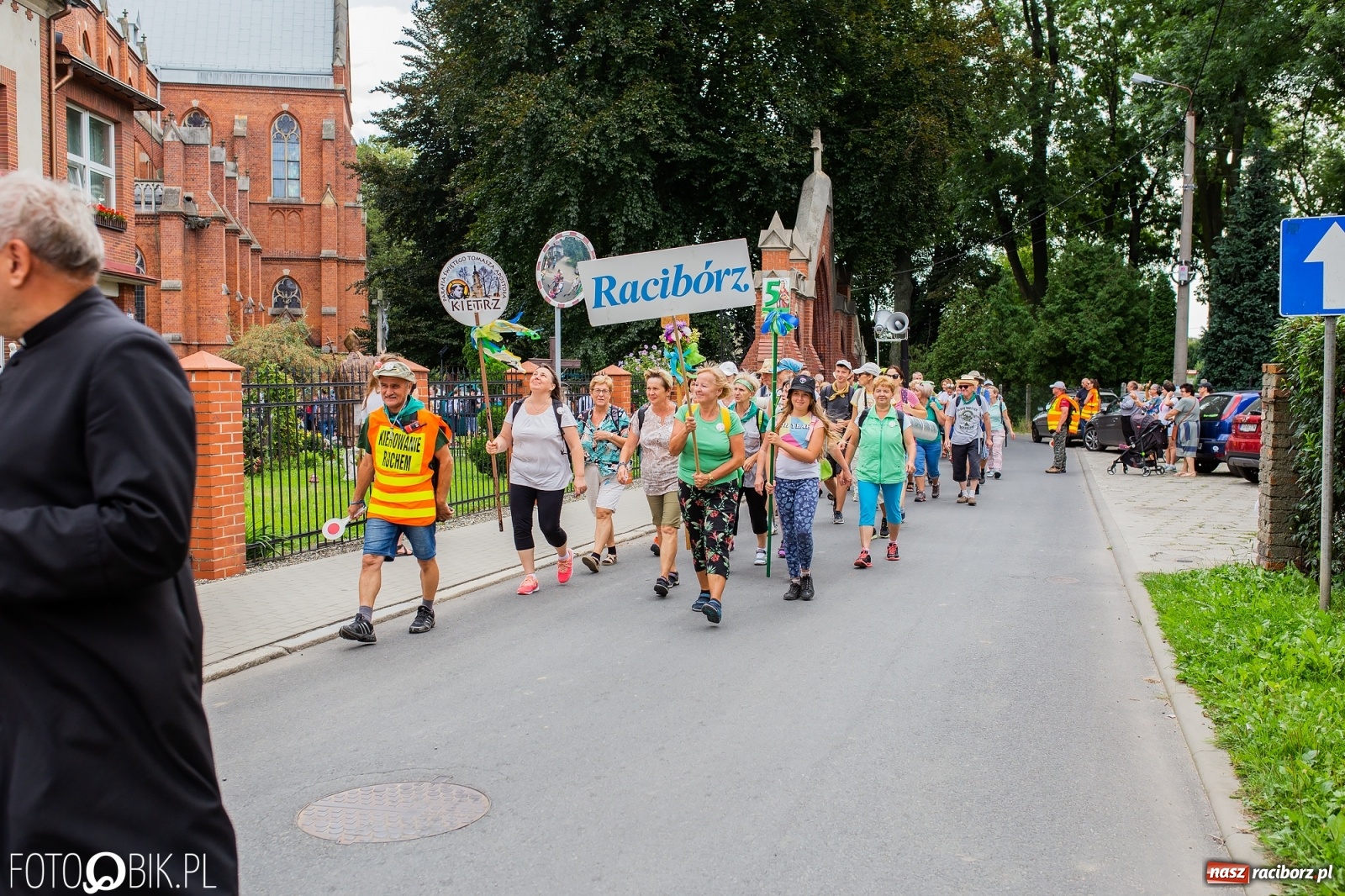 Zdjęcie w galerii na portalu naszraciborz.pl: Z Raciborza wyruszyła pielgrzymka na Jasną Górę [FOTO i WIDEO] wiadomości z regionu