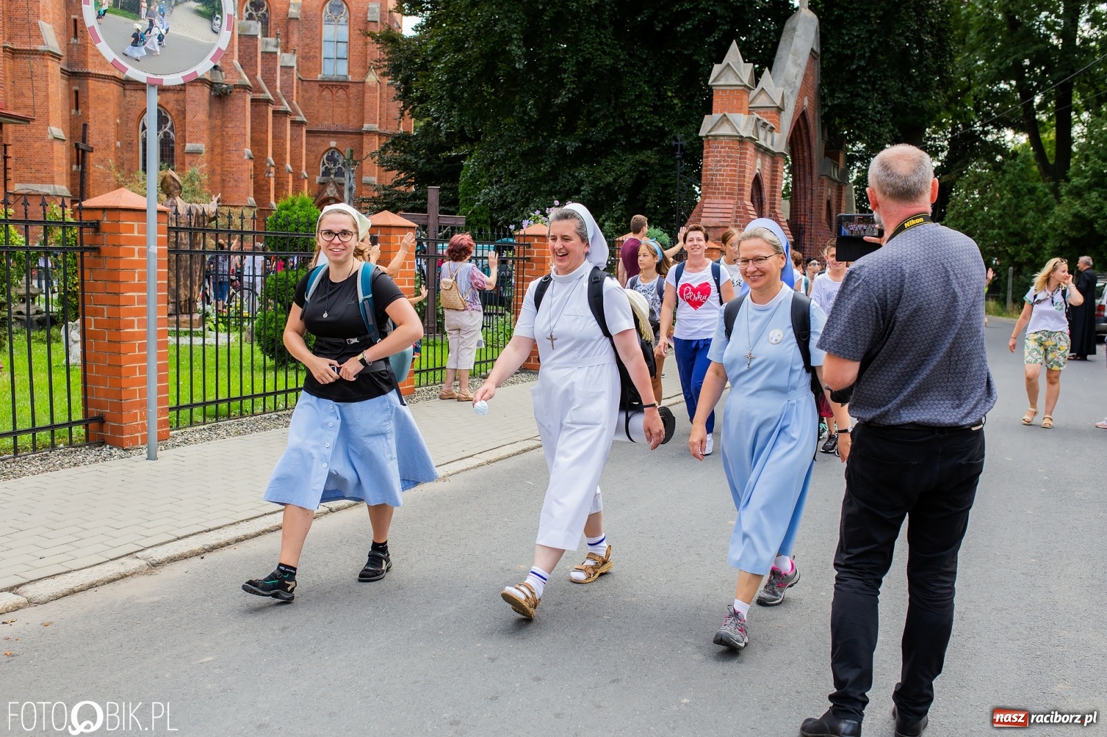 Zdjęcie w galerii na portalu naszraciborz.pl: Z Raciborza wyruszyła pielgrzymka na Jasną Górę [FOTO i WIDEO] wiadomości z regionu