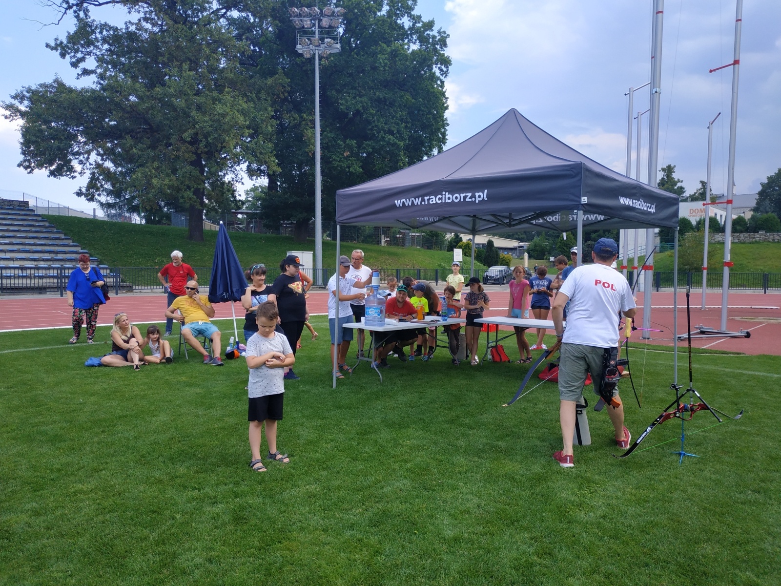 Zdjęcie w galerii na portalu naszraciborz.pl: Przy Zamkowej poszukiwano następcy Robin Hooda [FOTO] wiadomości z regionu