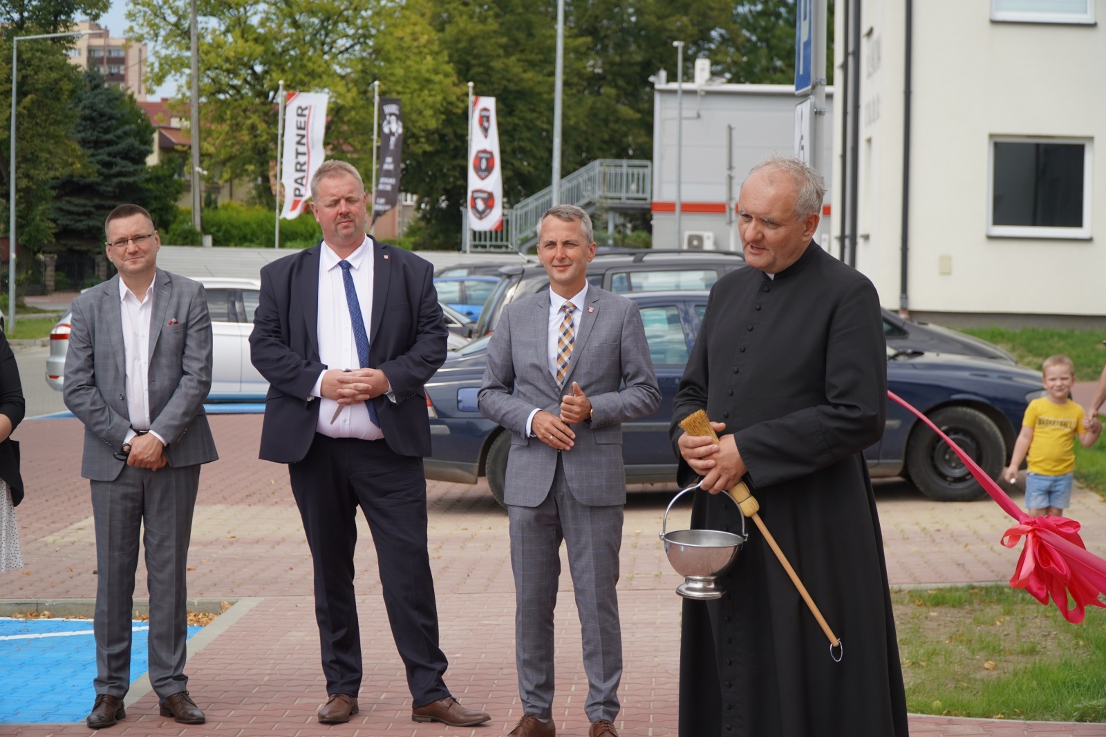 Zdjęcie w galerii na portalu naszraciborz.pl: Nowi lokatorzy przy Łąkowej odebrali swoje klucze [FOTO] wiadomości z regionu