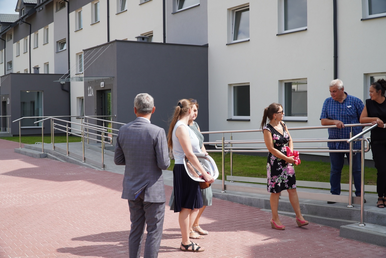 Zdjęcie w galerii na portalu naszraciborz.pl: Nowi lokatorzy przy Łąkowej odebrali swoje klucze [FOTO] wiadomości z regionu