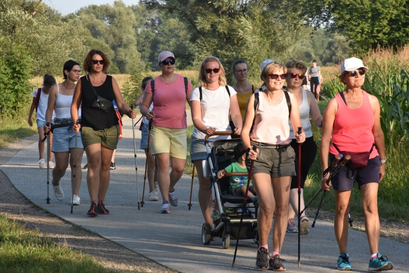Zdjęcie w galerii na portalu naszraciborz.pl: Nordic Walking meandrami Odry w Chałupkach [FOTO] wiadomości z regionu