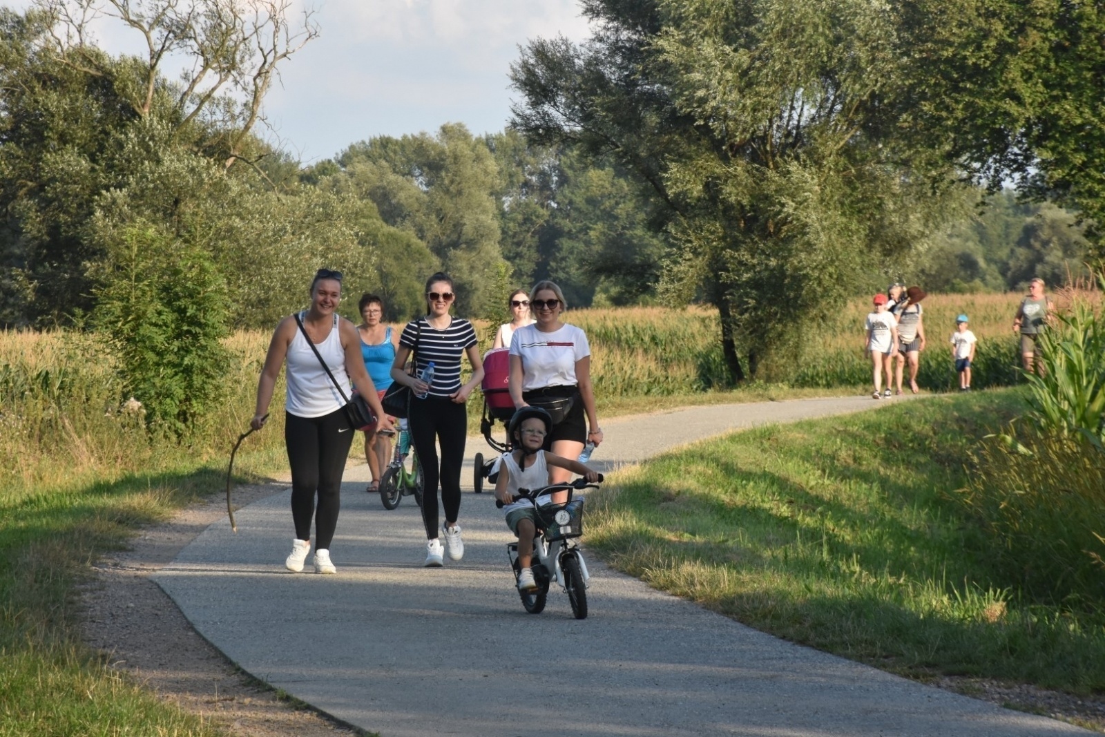 Zdjęcie w galerii na portalu naszraciborz.pl: Nordic Walking meandrami Odry w Chałupkach [FOTO] wiadomości z regionu