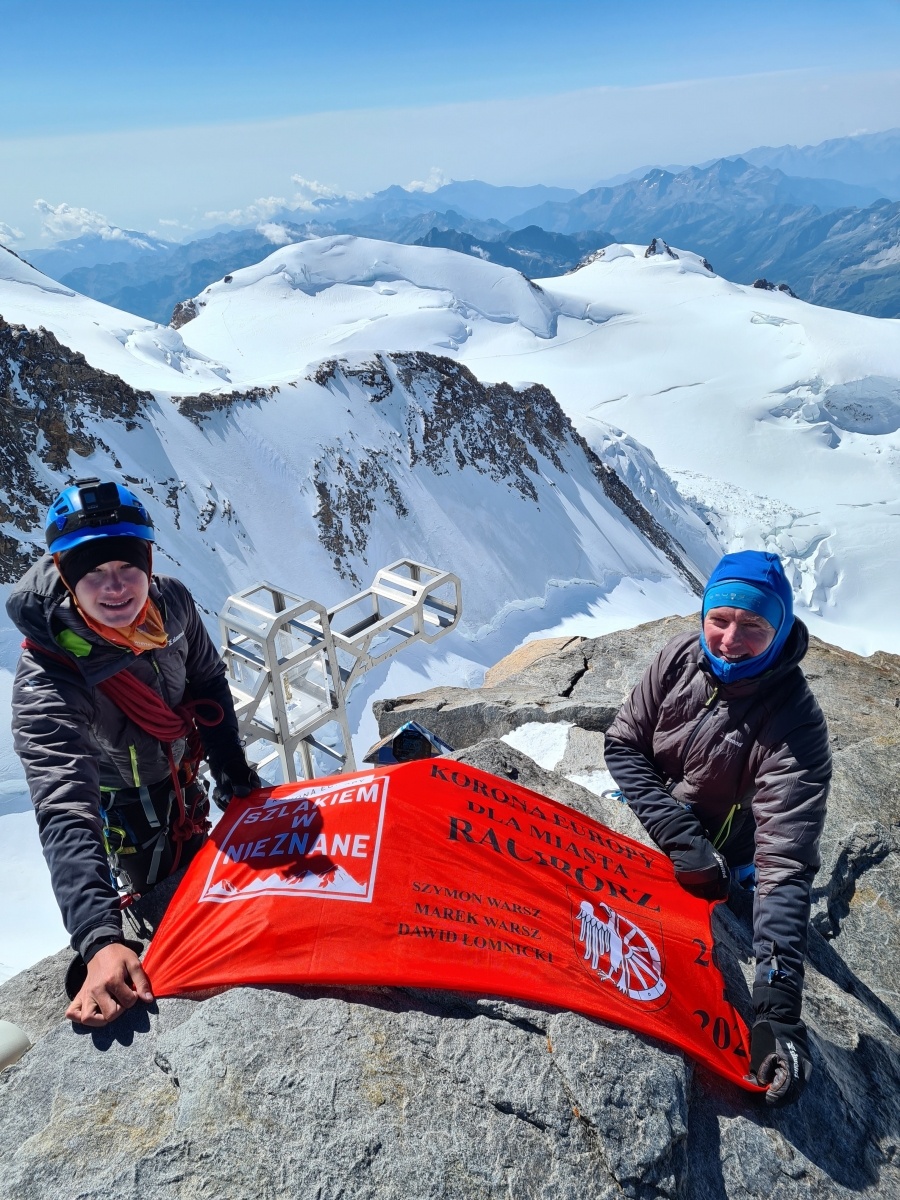Zdjęcie w galerii na portalu naszraciborz.pl: Raciborzanie stanęli na dachu Szwajcarii [WIDEO] wiadomości z regionu