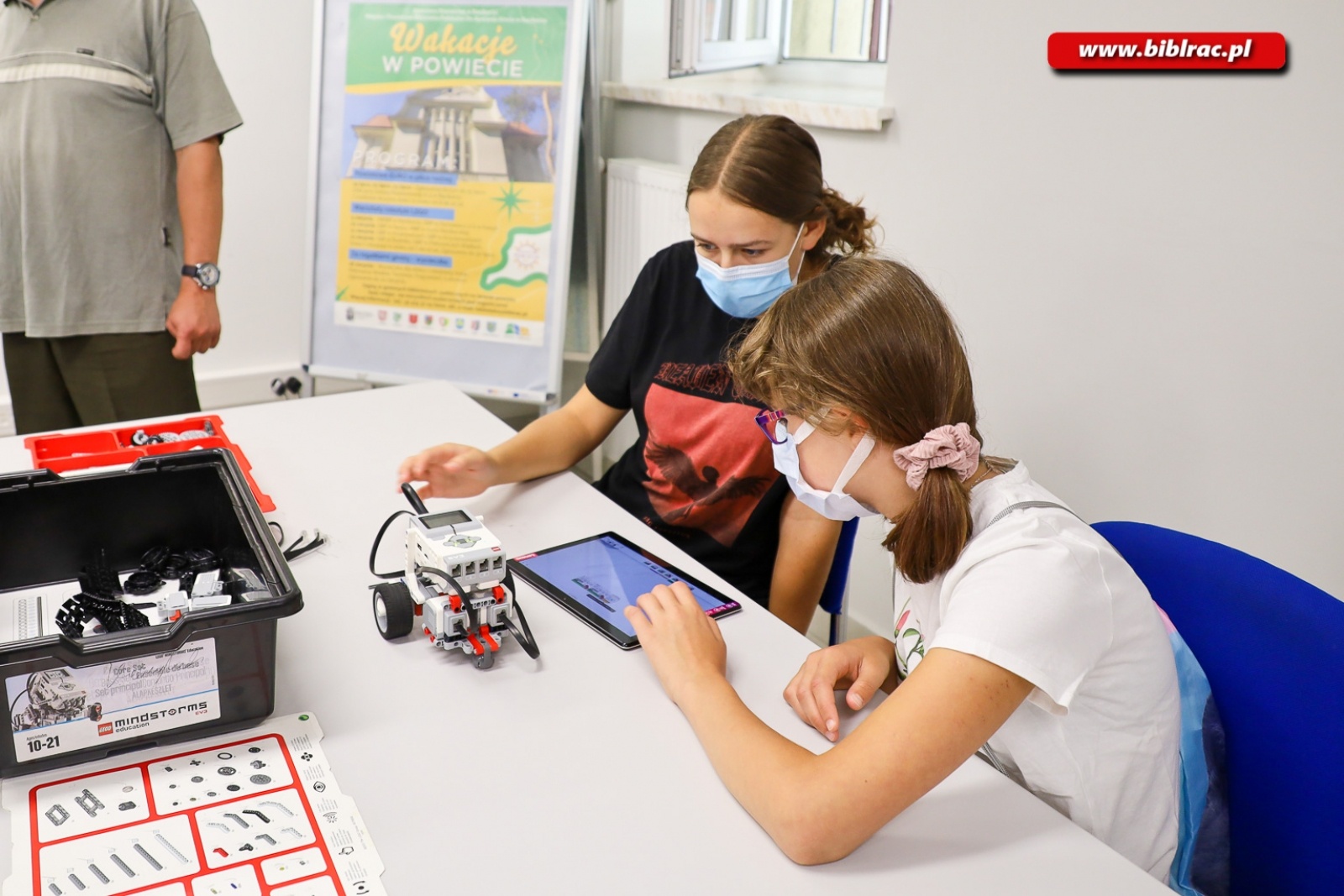 Zdjęcie w galerii na portalu naszraciborz.pl: W powiecie przybyło młodych entuzjastów robotyki i programowania wiadomości z regionu