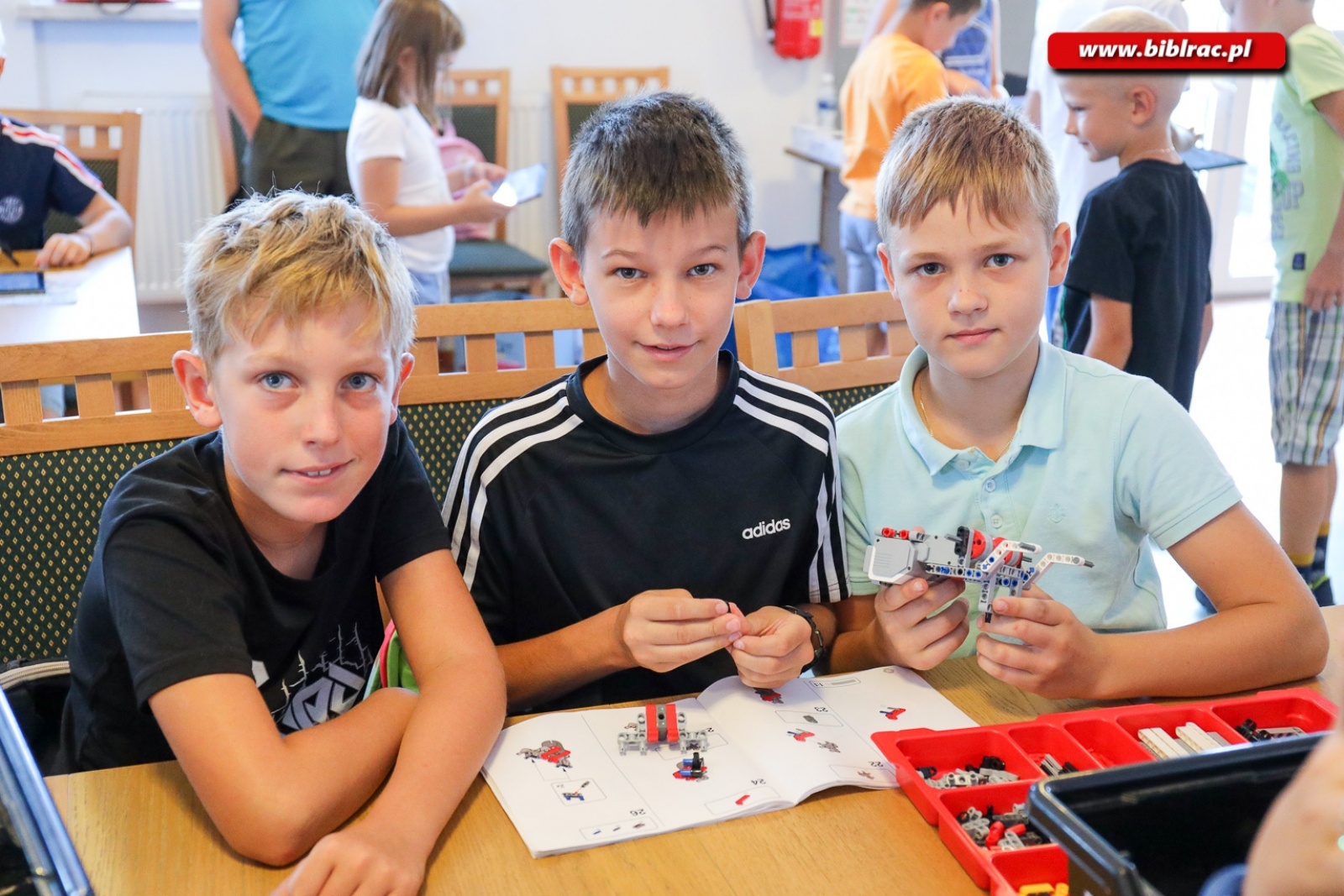 Zdjęcie w galerii na portalu naszraciborz.pl: W powiecie przybyło młodych entuzjastów robotyki i programowania wiadomości z regionu