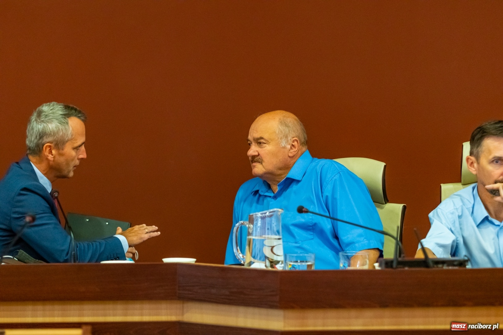 Zdjęcie w galerii na portalu naszraciborz.pl: Jeden wielki smród! A co będzie jak kamienica wyleci w powietrze? wiadomości z regionu