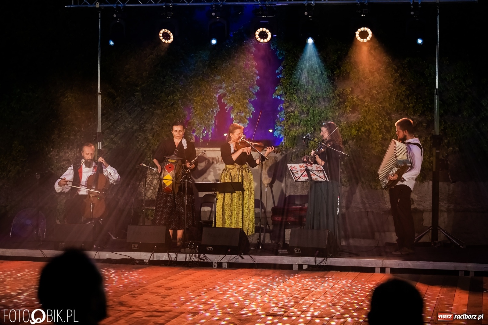 Zdjęcie w galerii na portalu naszraciborz.pl: Dni Raciborza 2022. Dancing pod Tęczową i złote lata swingu wiadomości z regionu