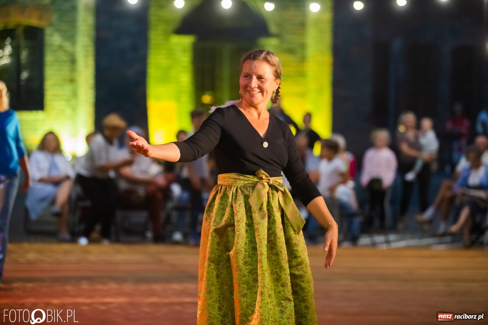 Zdjęcie w galerii na portalu naszraciborz.pl: Dni Raciborza 2022. Dancing pod Tęczową i złote lata swingu wiadomości z regionu