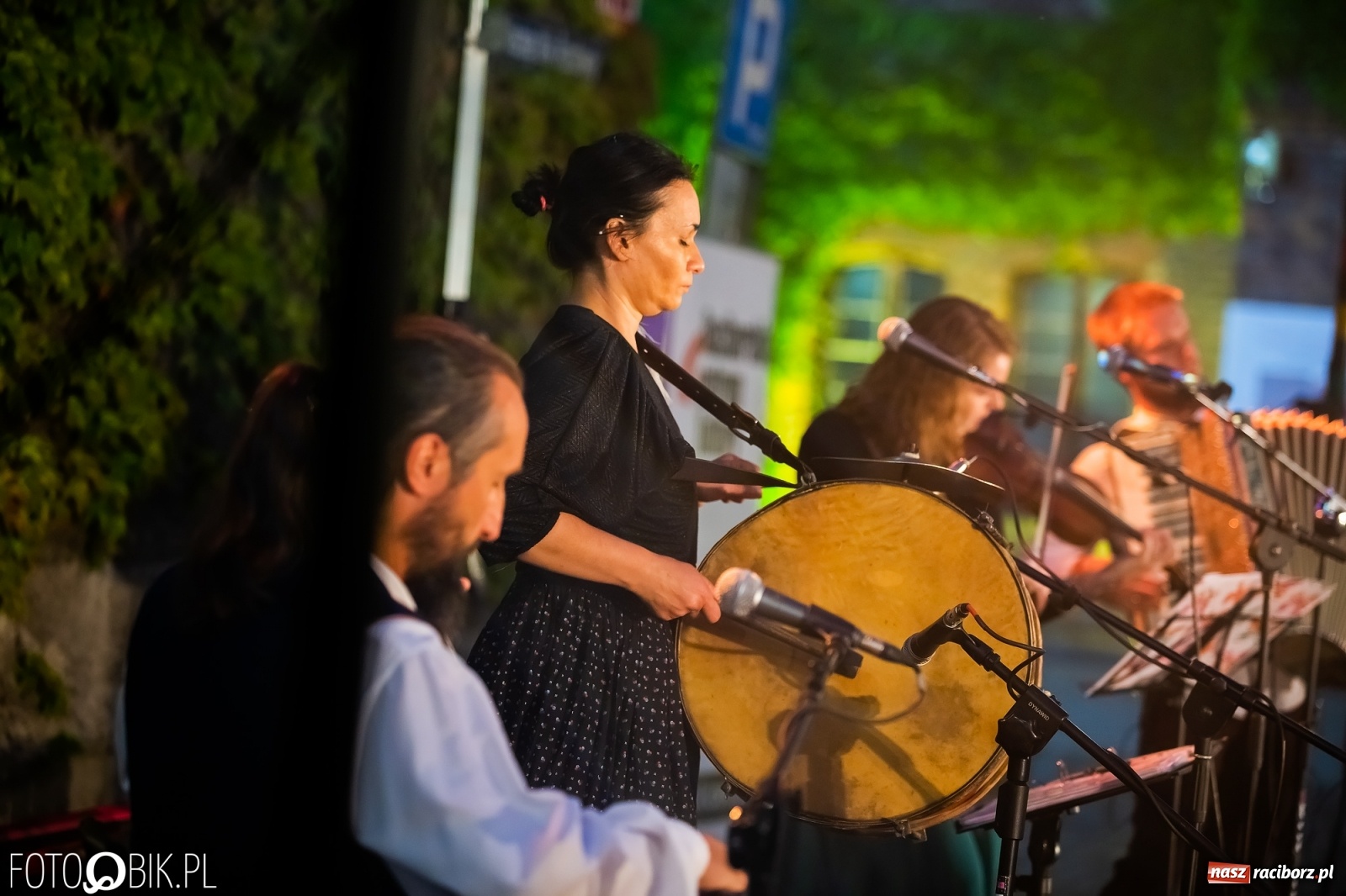 Zdjęcie w galerii na portalu naszraciborz.pl: Dni Raciborza 2022. Dancing pod Tęczową i złote lata swingu wiadomości z regionu