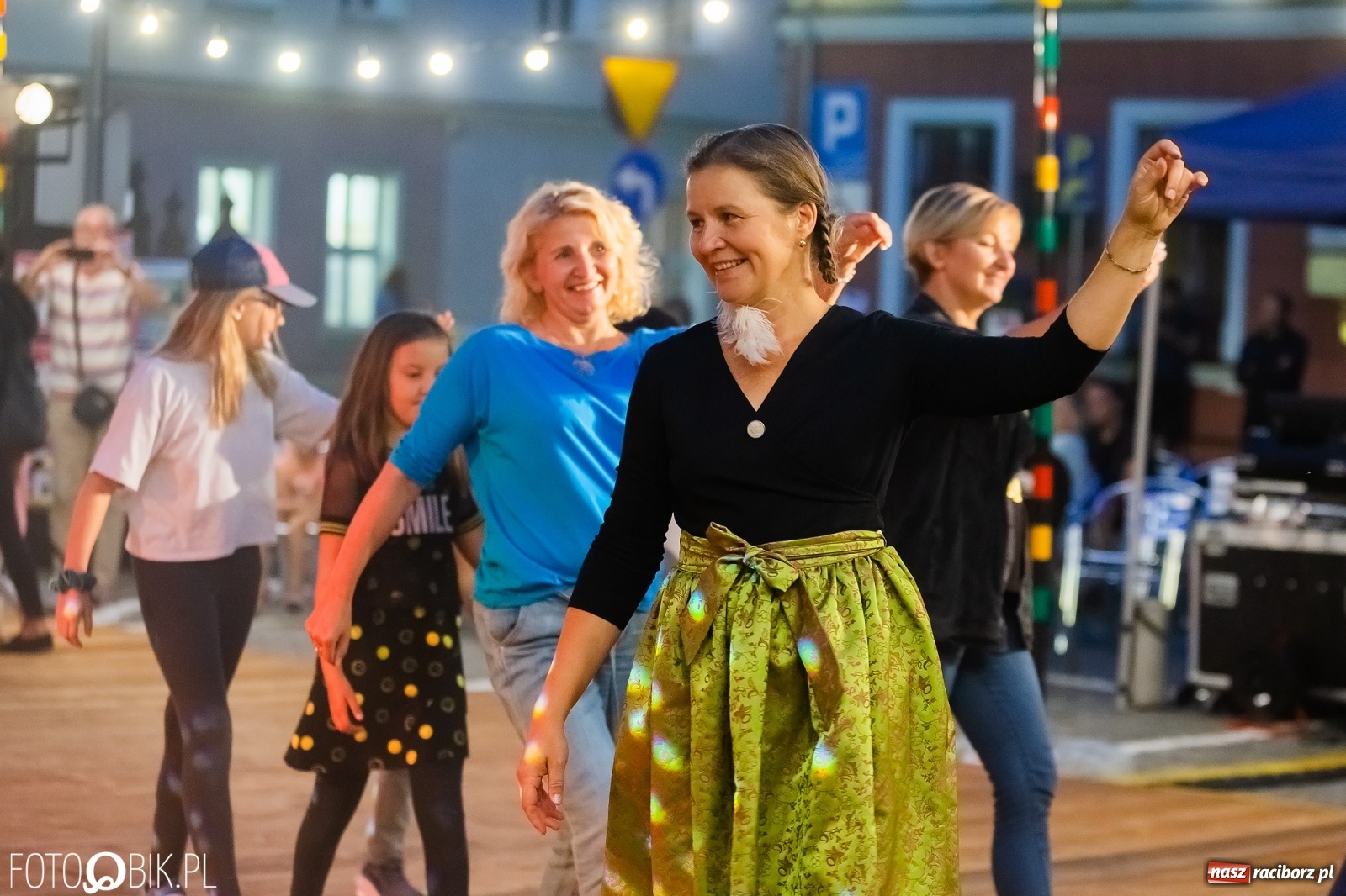 Zdjęcie w galerii na portalu naszraciborz.pl: Dni Raciborza 2022. Dancing pod Tęczową i złote lata swingu wiadomości z regionu