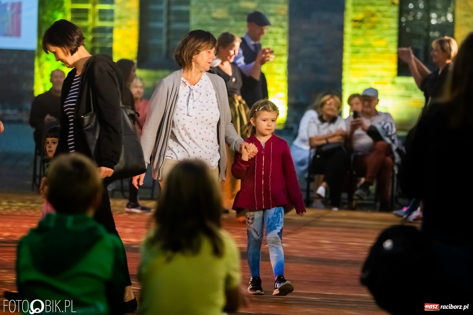 Zdjęcie w galerii na portalu naszraciborz.pl: Dni Raciborza 2022. Dancing pod Tęczową i złote lata swingu wiadomości z regionu