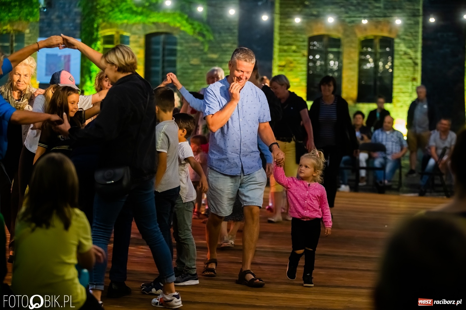 Zdjęcie w galerii na portalu naszraciborz.pl: Dni Raciborza 2022. Dancing pod Tęczową i złote lata swingu wiadomości z regionu