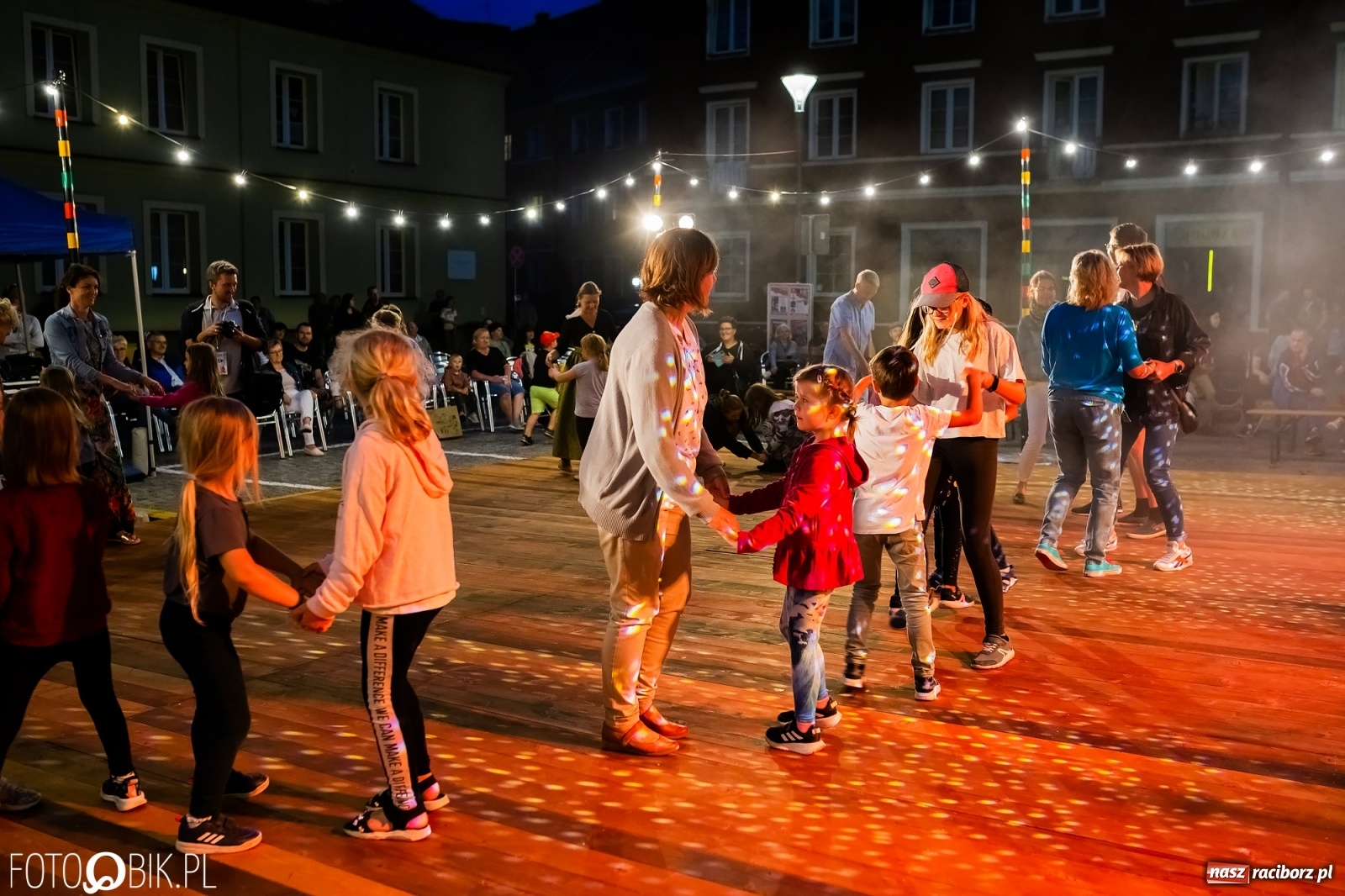 Zdjęcie w galerii na portalu naszraciborz.pl: Dni Raciborza 2022. Dancing pod Tęczową i złote lata swingu wiadomości z regionu
