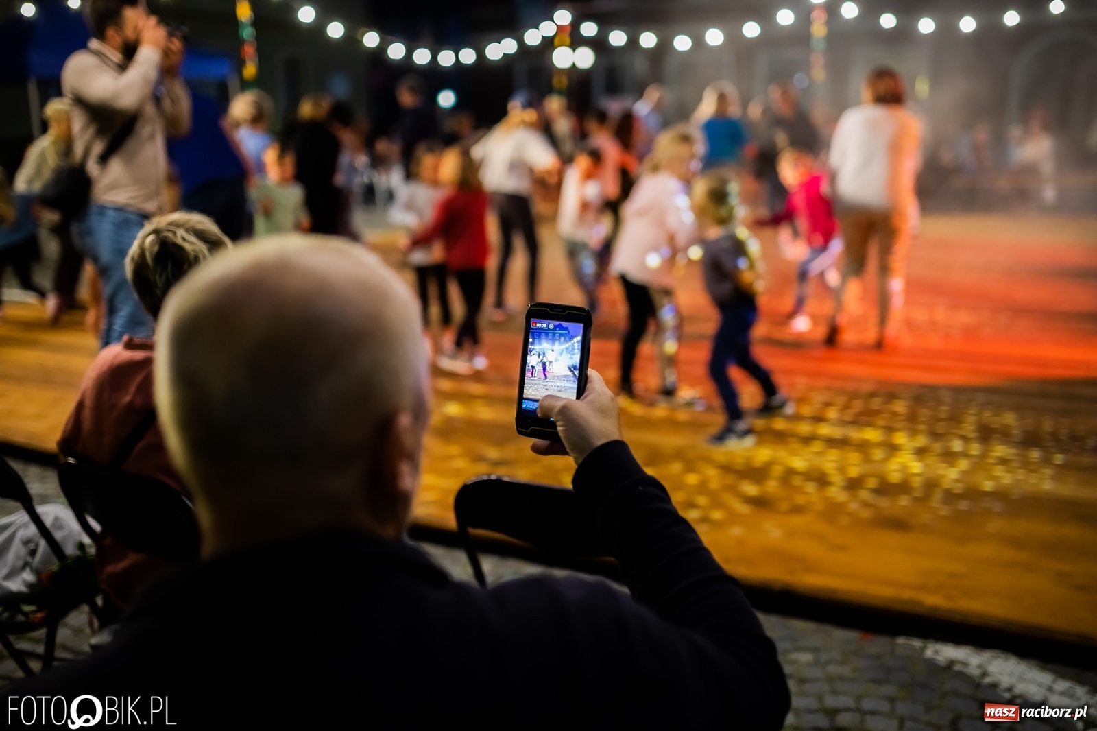 Zdjęcie w galerii na portalu naszraciborz.pl: Dni Raciborza 2022. Dancing pod Tęczową i złote lata swingu wiadomości z regionu