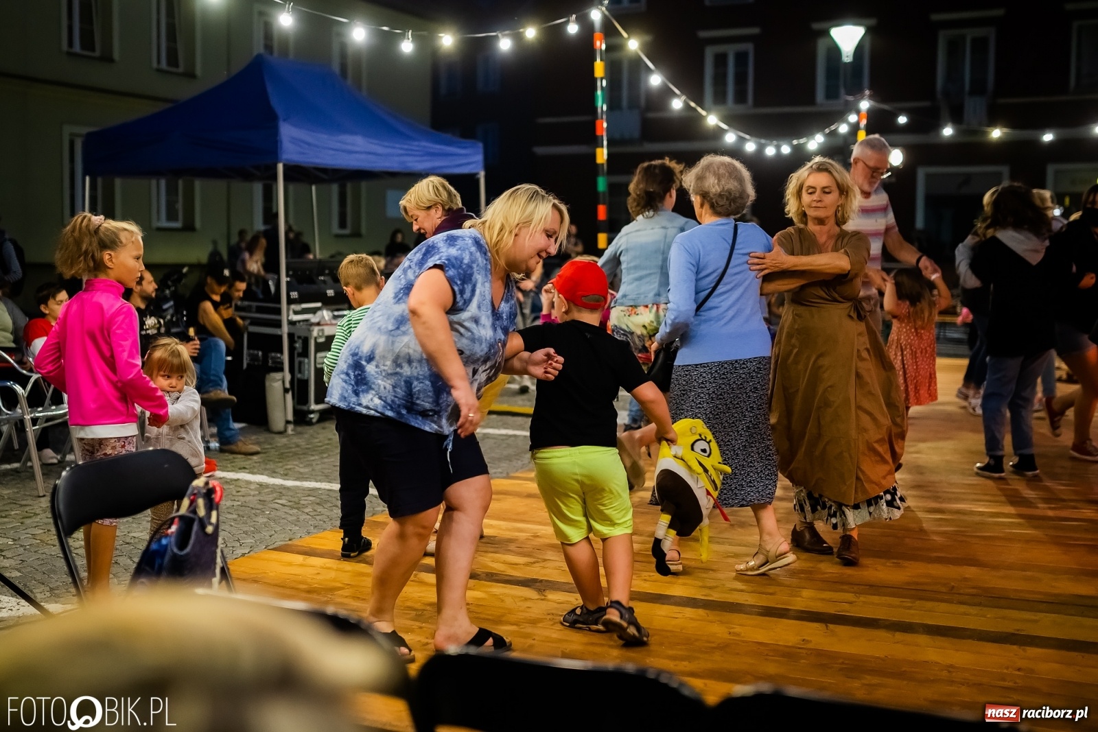 Zdjęcie w galerii na portalu naszraciborz.pl: Dni Raciborza 2022. Dancing pod Tęczową i złote lata swingu wiadomości z regionu