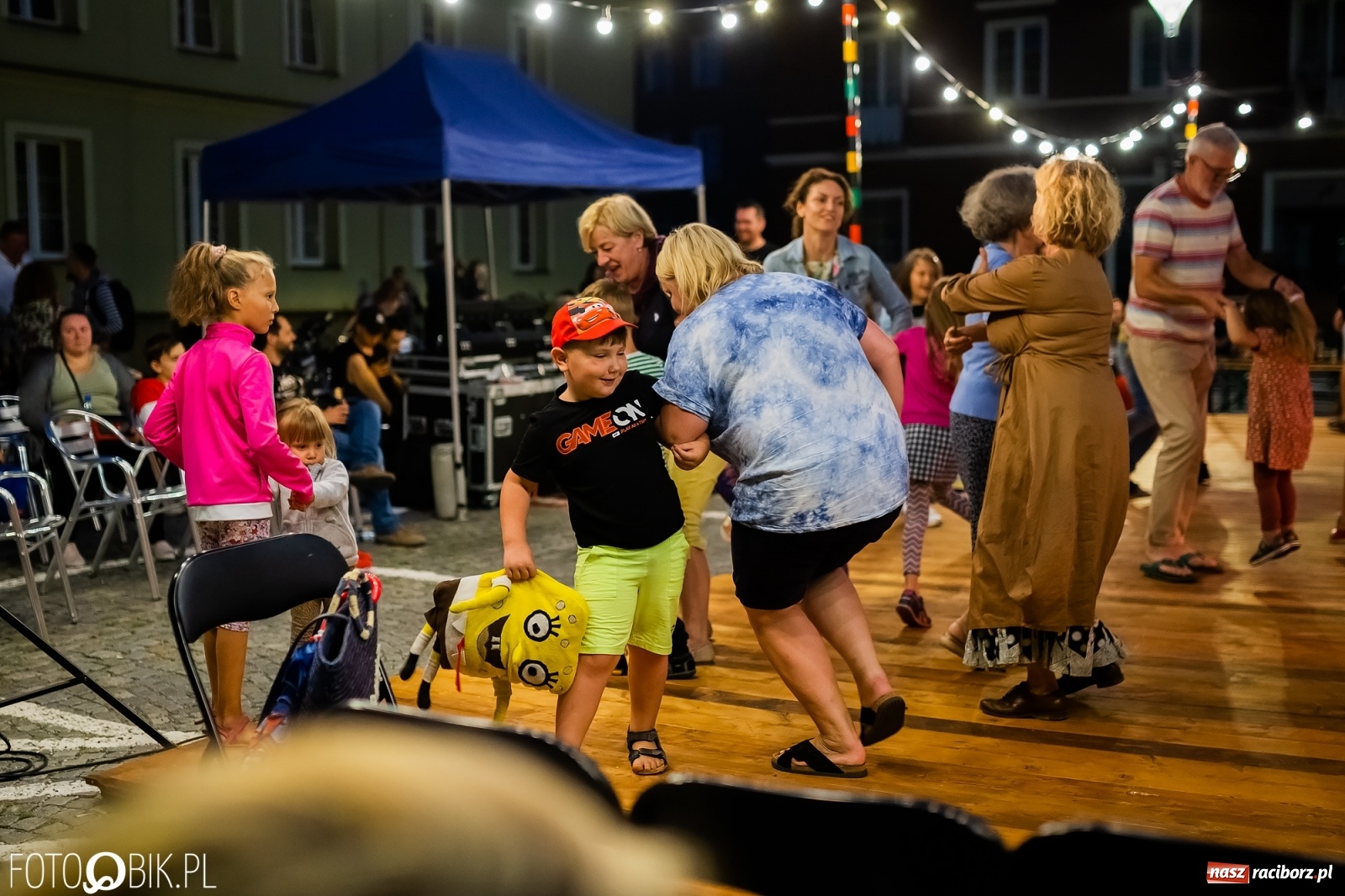 Zdjęcie w galerii na portalu naszraciborz.pl: Dni Raciborza 2022. Dancing pod Tęczową i złote lata swingu wiadomości z regionu