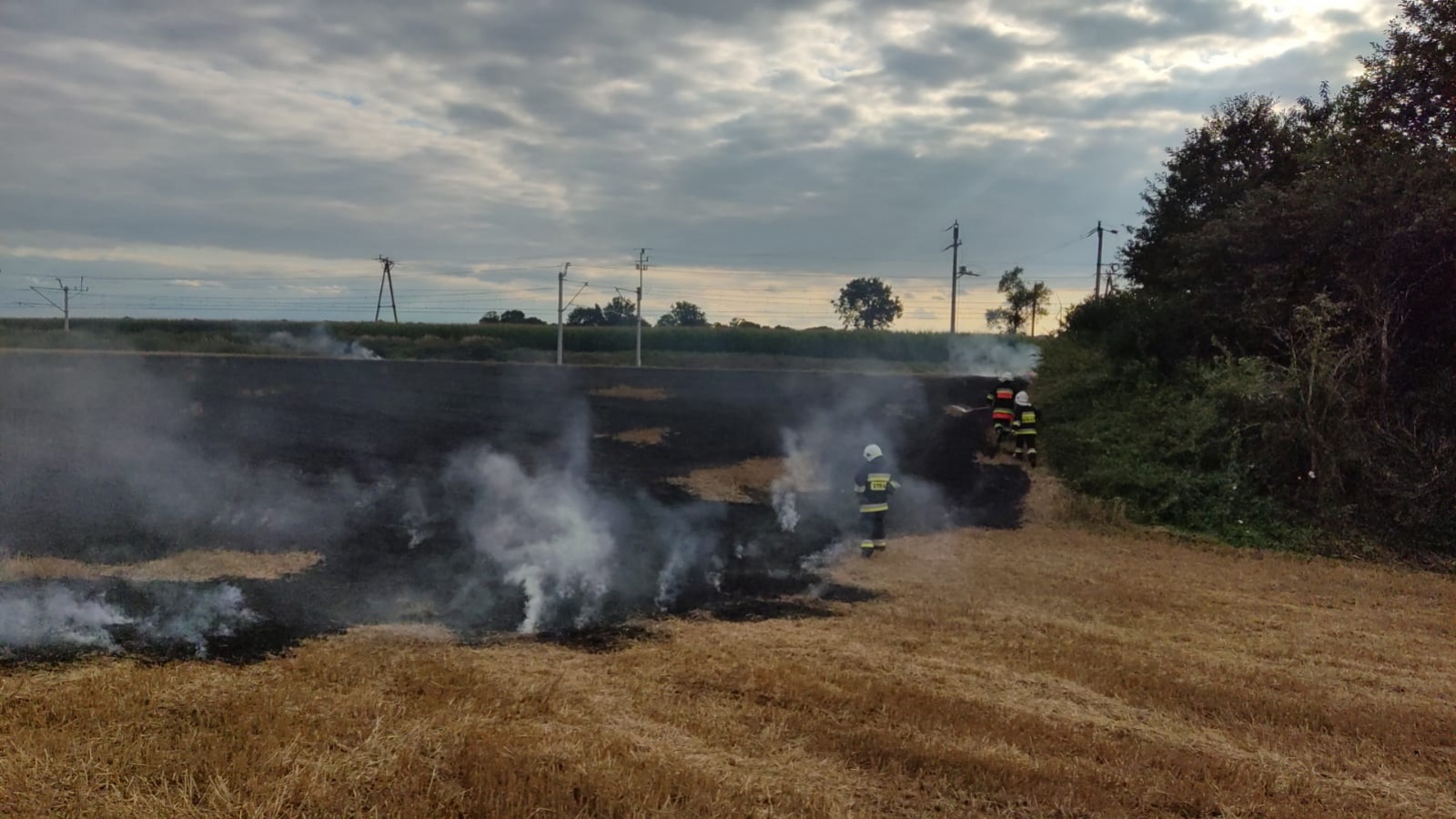 Zdjęcie w galerii na portalu naszraciborz.pl: Raport 998. Pożary w Roszkowie i Raciborzu wiadomości z regionu