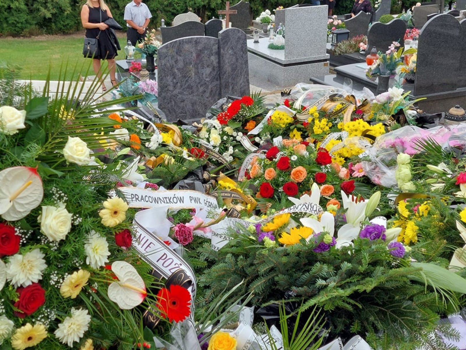 Zdjęcie w galerii na portalu naszraciborz.pl: Ostatnie pożegnanie śp. Huberta Oczadłego, sołtysa i prezesa OSP Nowa Wioska wiadomości z regionu