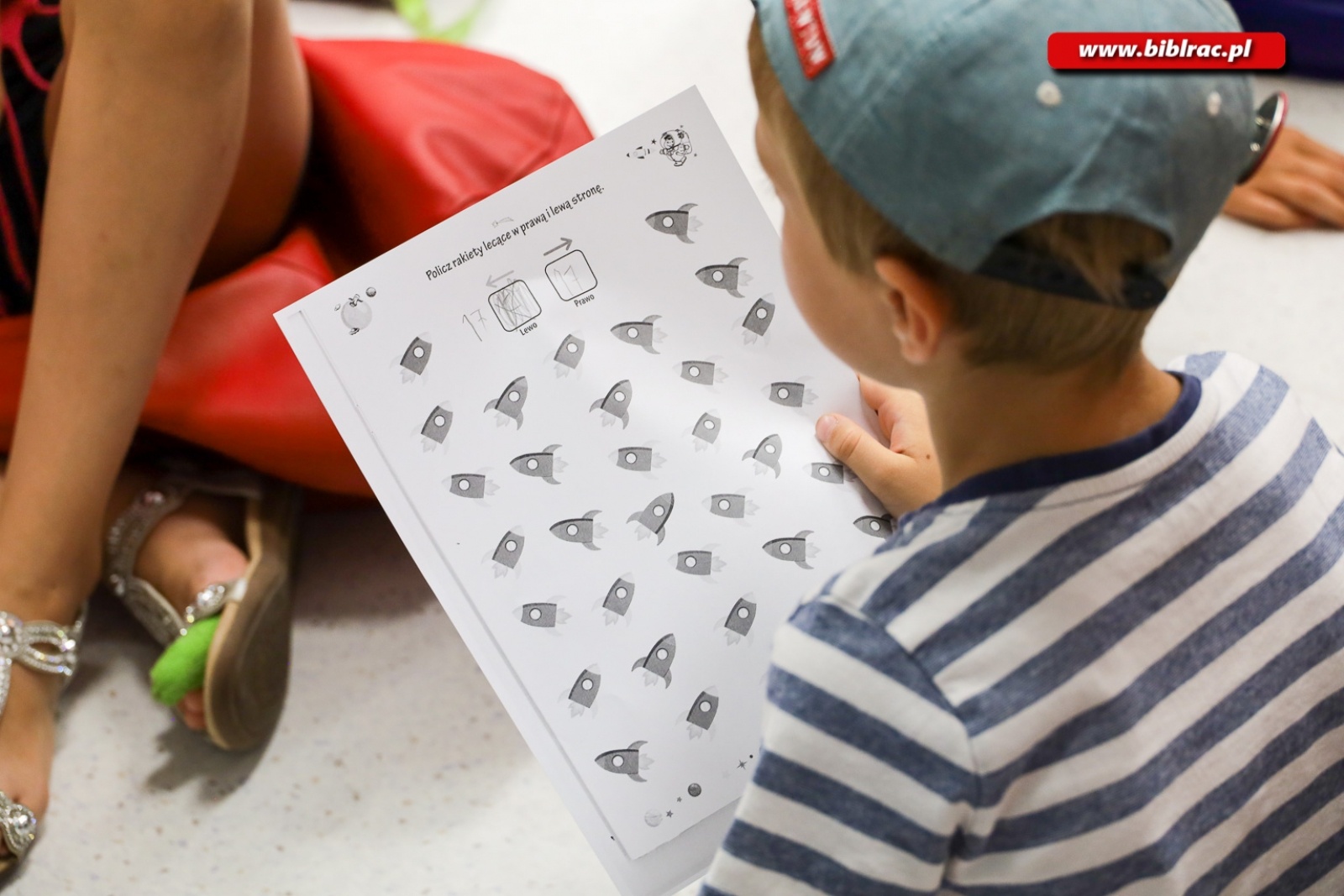 Zdjęcie w galerii na portalu naszraciborz.pl: Droga Mleczna oraz przygody z Tytusem, Romkiem i Atomkiem podczas Kosmicznego Lata z Biblioteką wiadomości z regionu