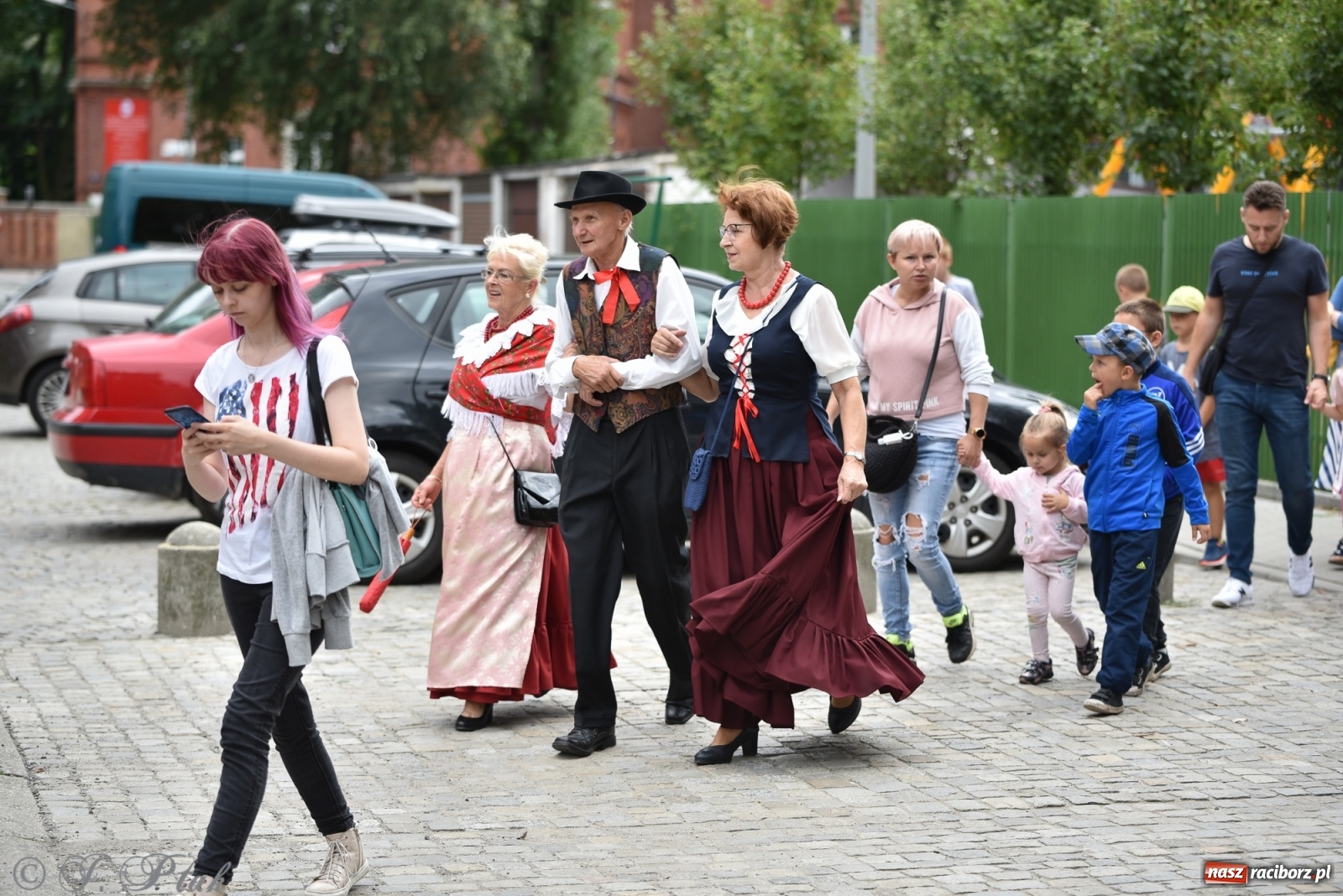 Zdjęcie w galerii na portalu naszraciborz.pl: Racibórz. Akcja artystyczna nieoczywista i Fanfara Awantura wiadomości z regionu